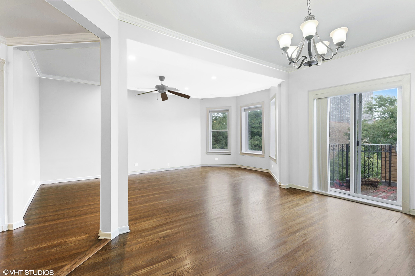 832 W Belle Plaine Avenue Unit: 3E