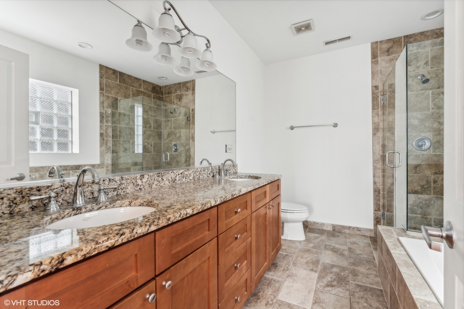 4345 S Indiana Avenue Unit: 2N