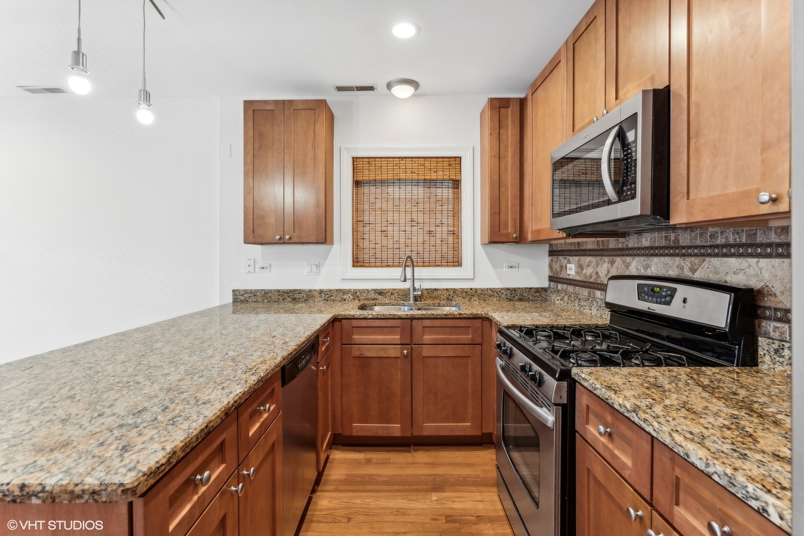 4345 S Indiana Avenue Unit: 2N