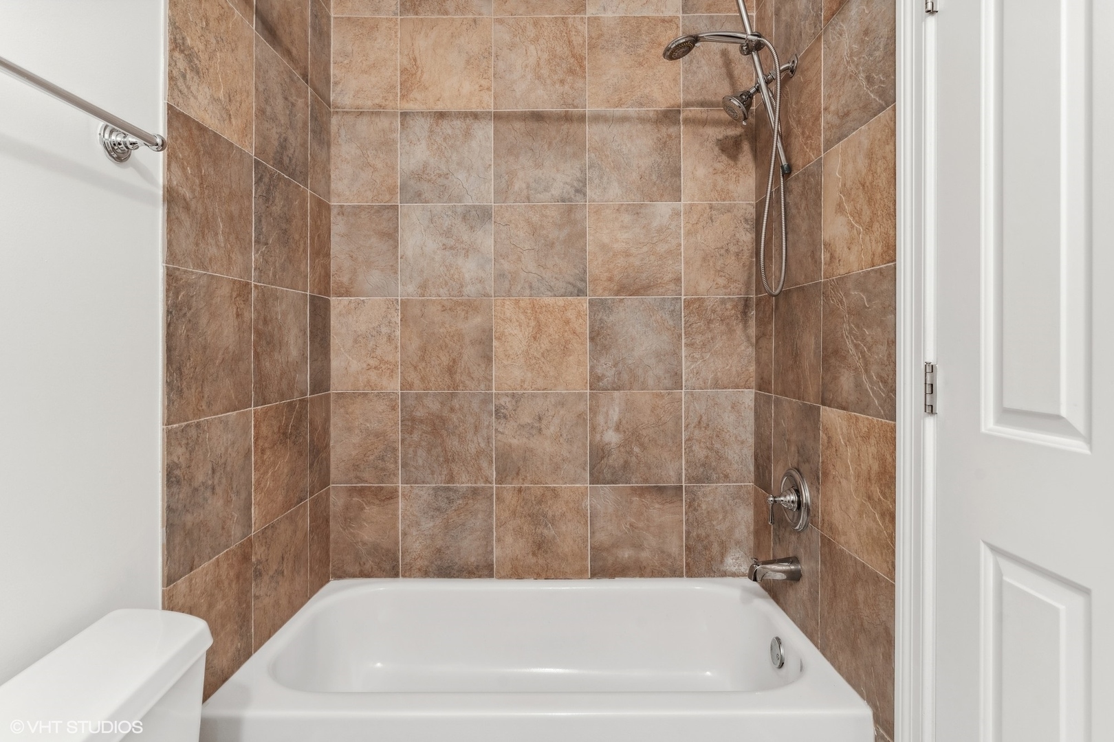 4345 S Indiana Avenue Unit: 2N