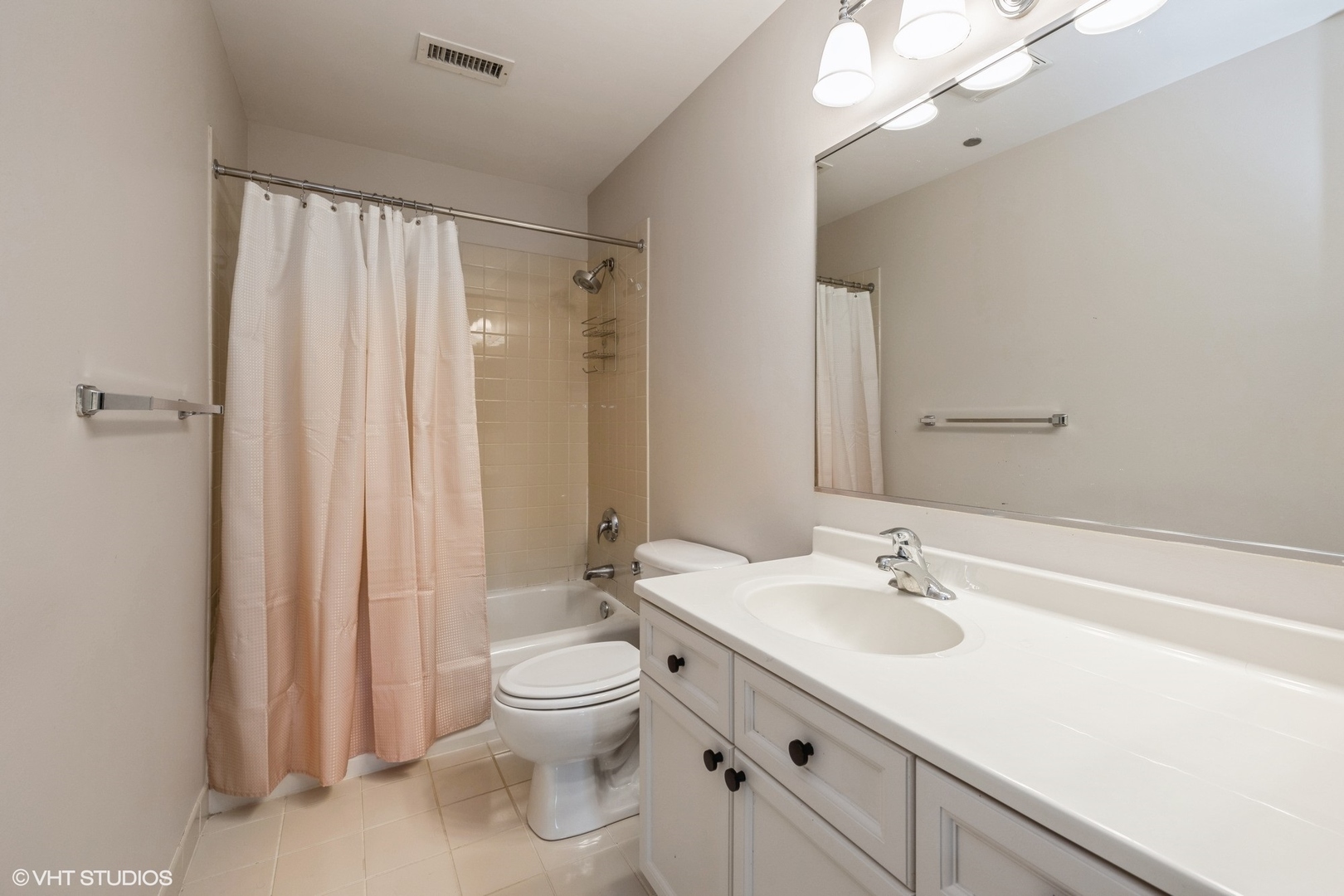 720 W Randolph Street Unit: 1004