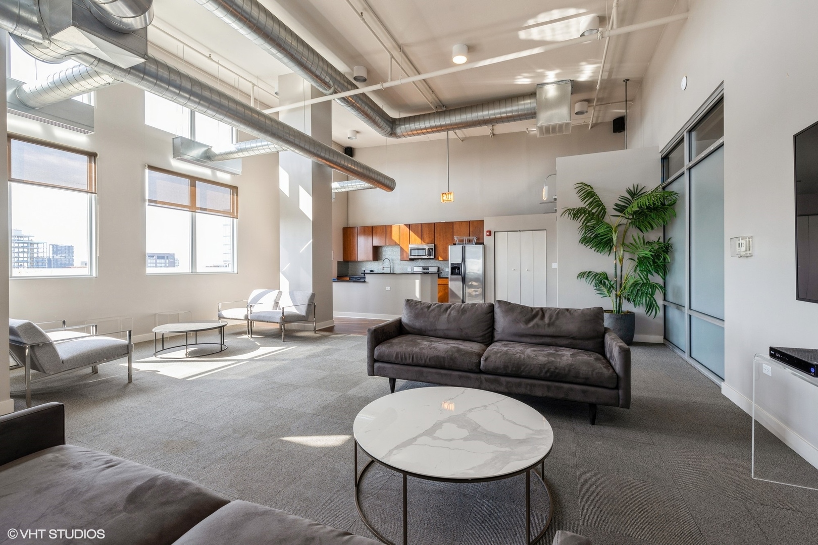 901 W Madison Street Unit: 816