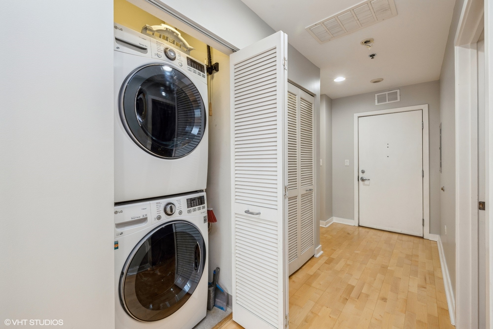 901 W Madison Street Unit: 816