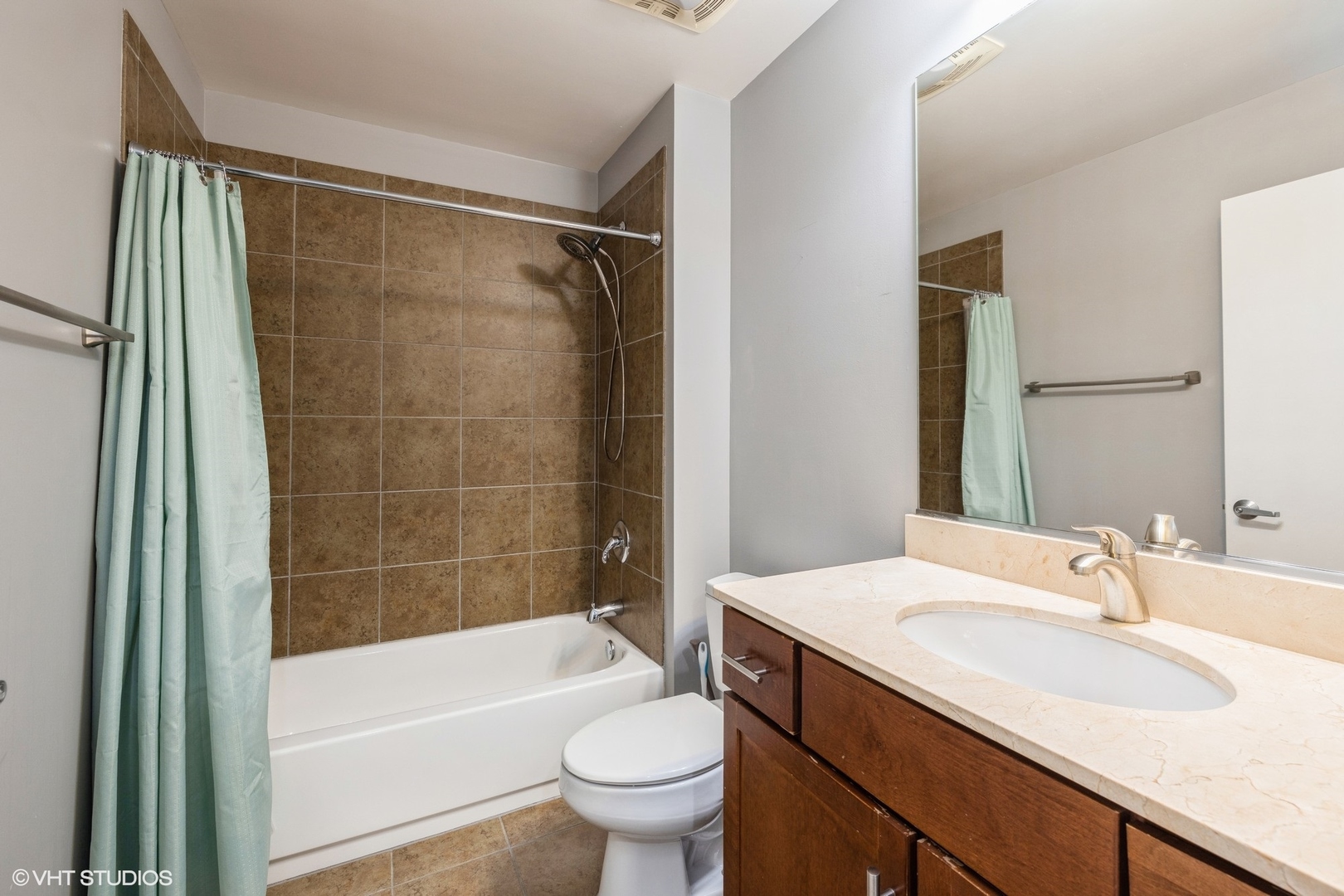 901 W Madison Street Unit: 816