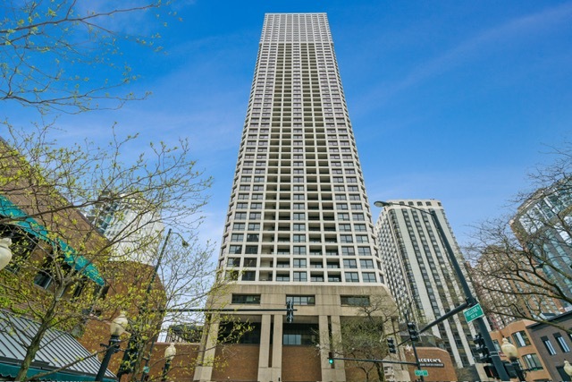 1030 N State Street Unit: 27J
