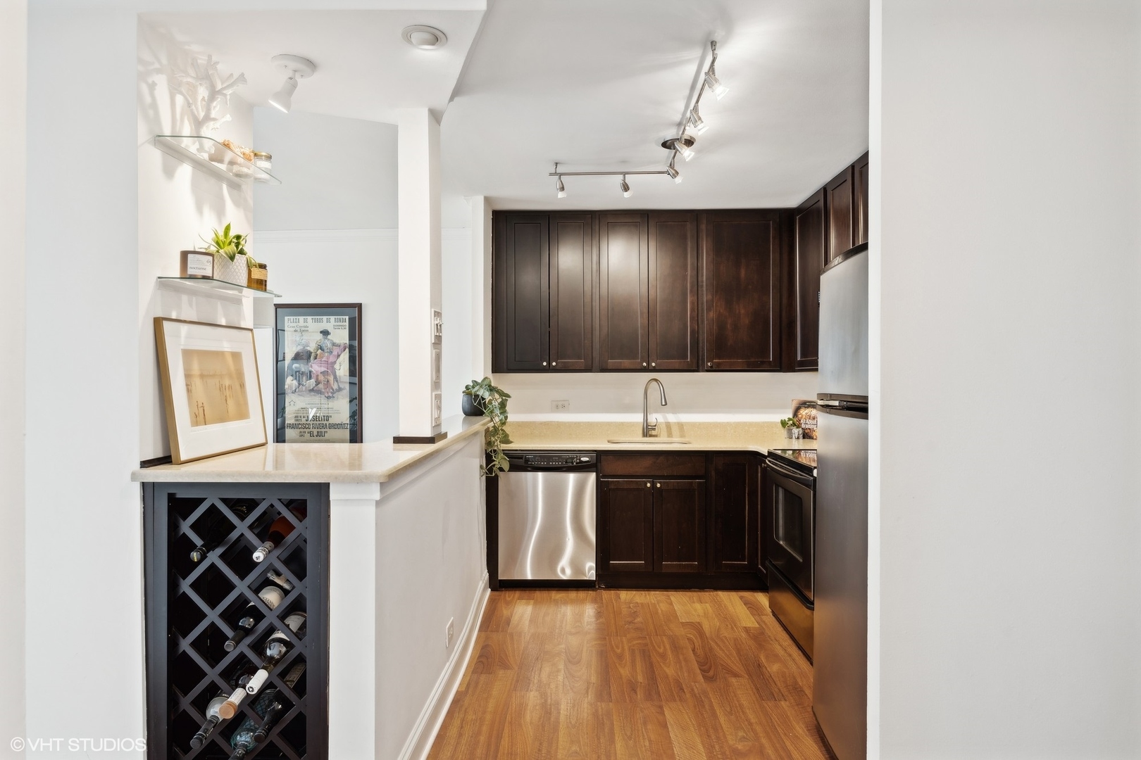 1030 N State Street Unit: 27J