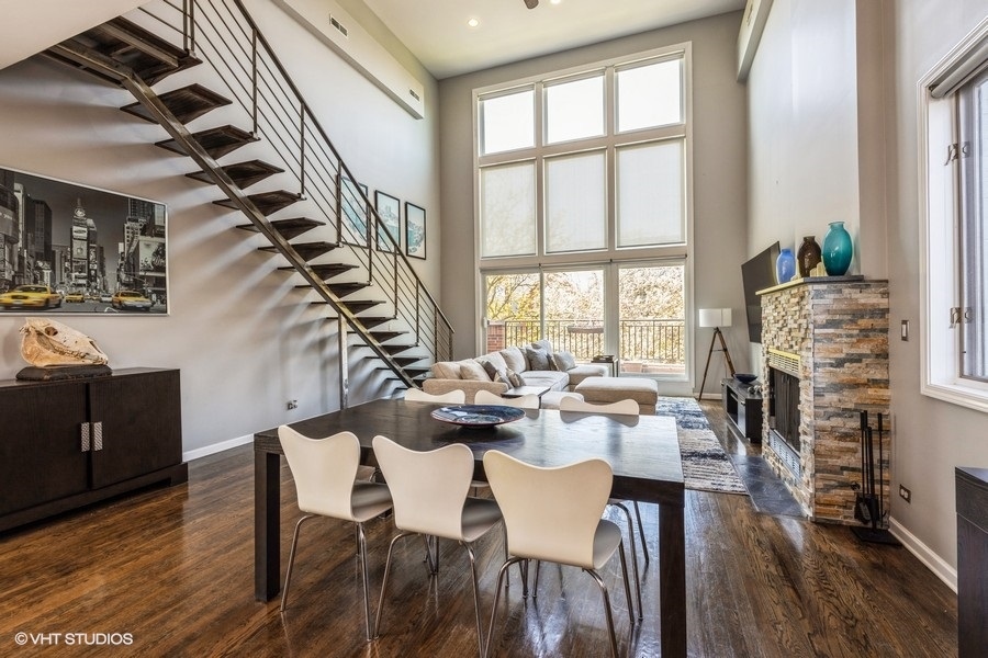 927 N Hermitage Avenue Unit: 3