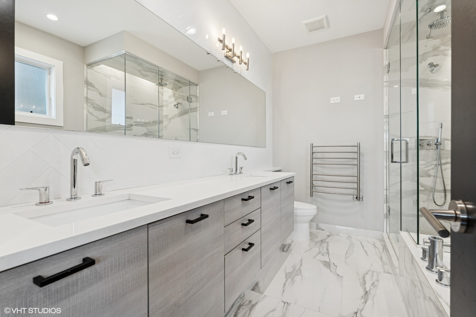 927 N Damen Avenue Unit: 2