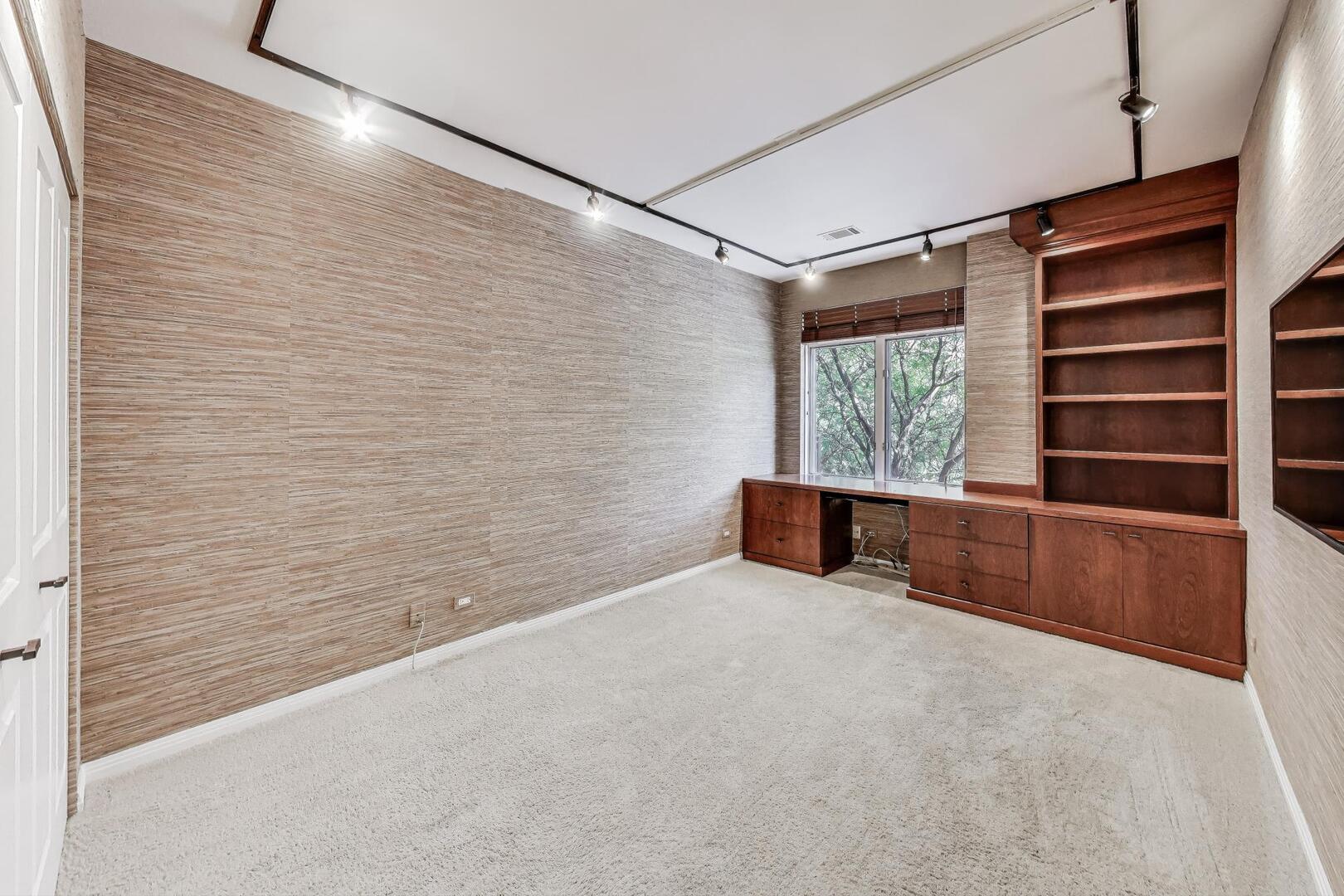 1414 N Wells Street Unit: 306