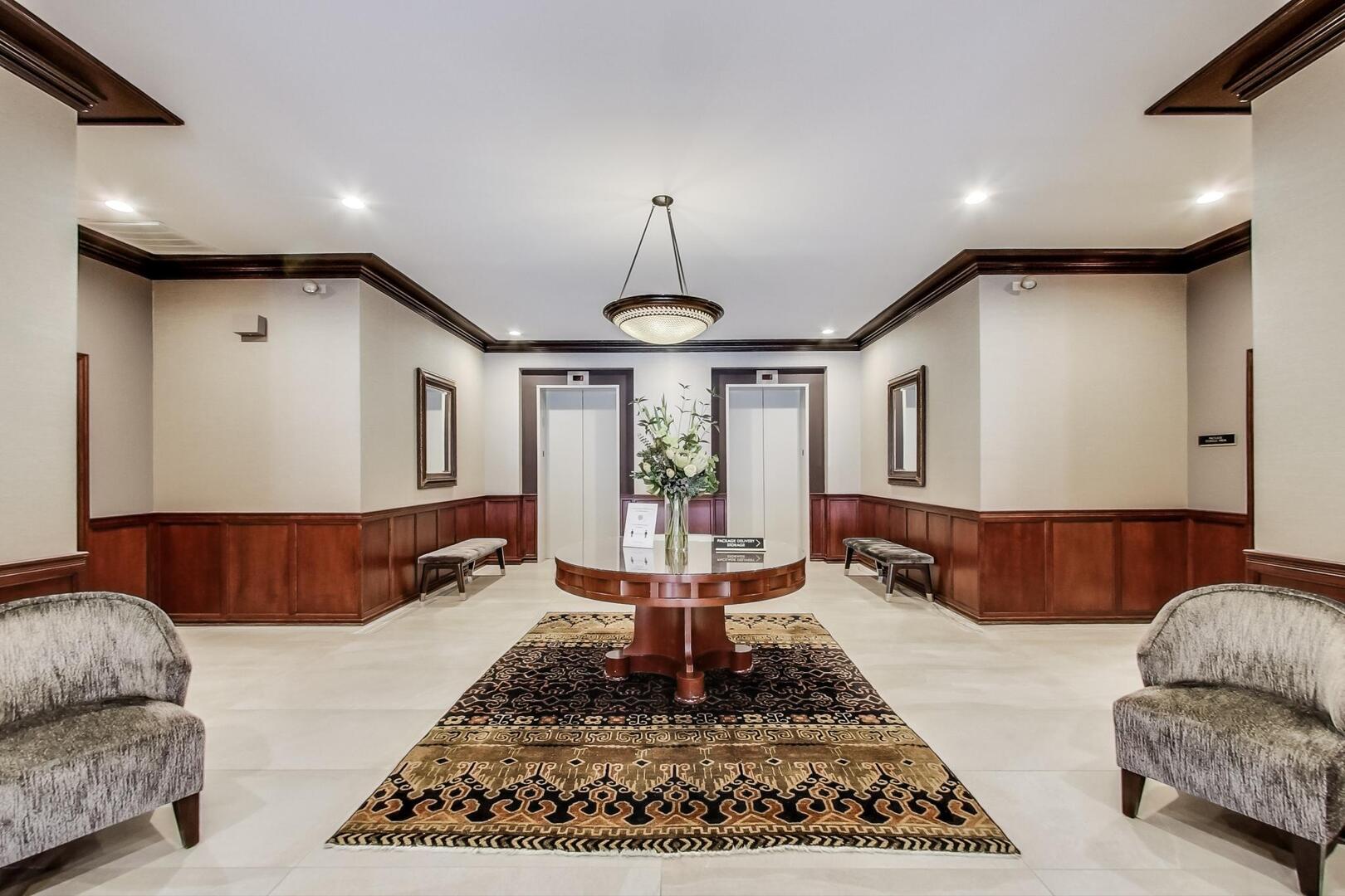 1414 N Wells Street Unit: 306
