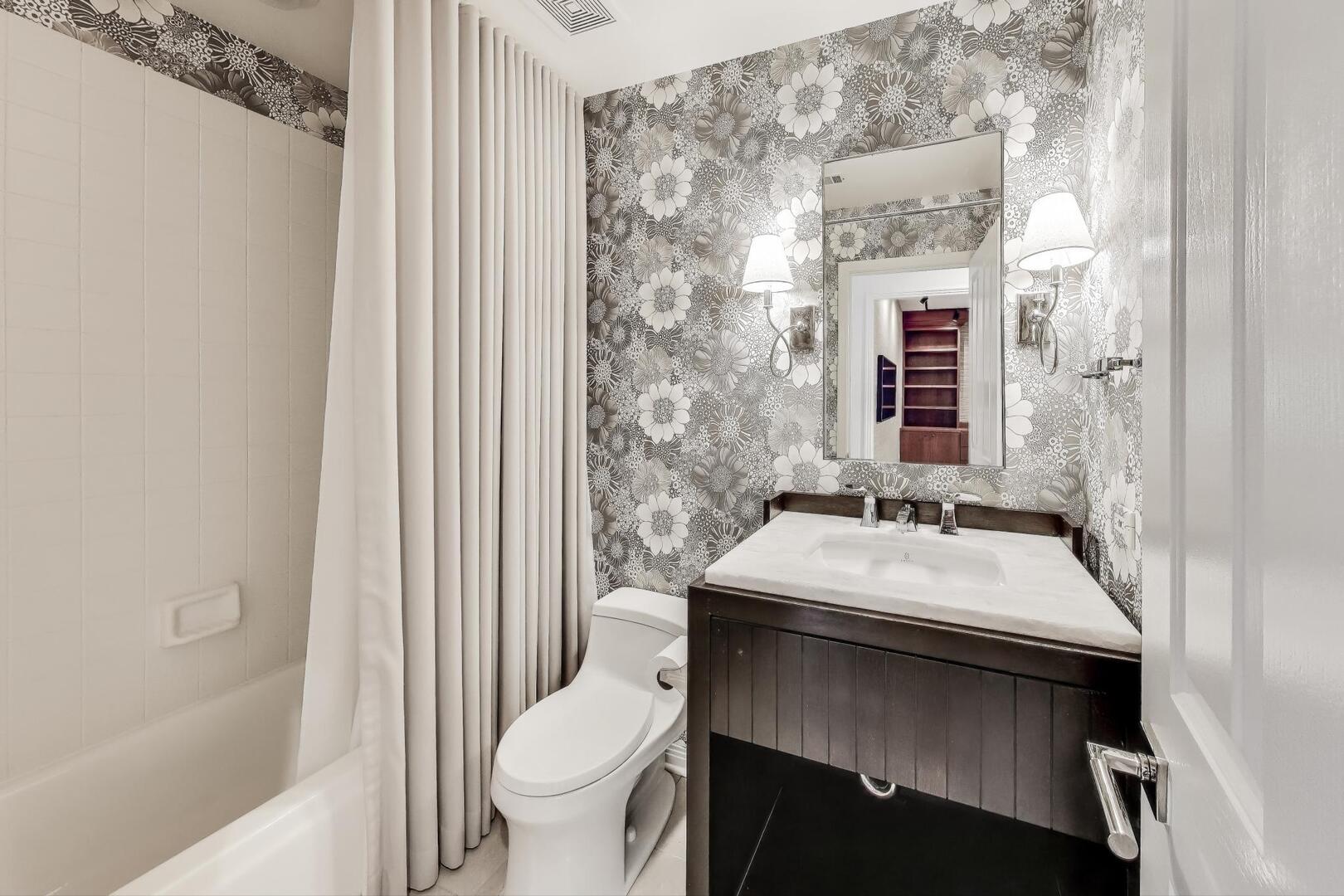 1414 N Wells Street Unit: 306