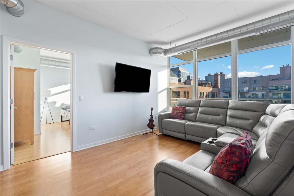 909 W Washington Street Unit: 804