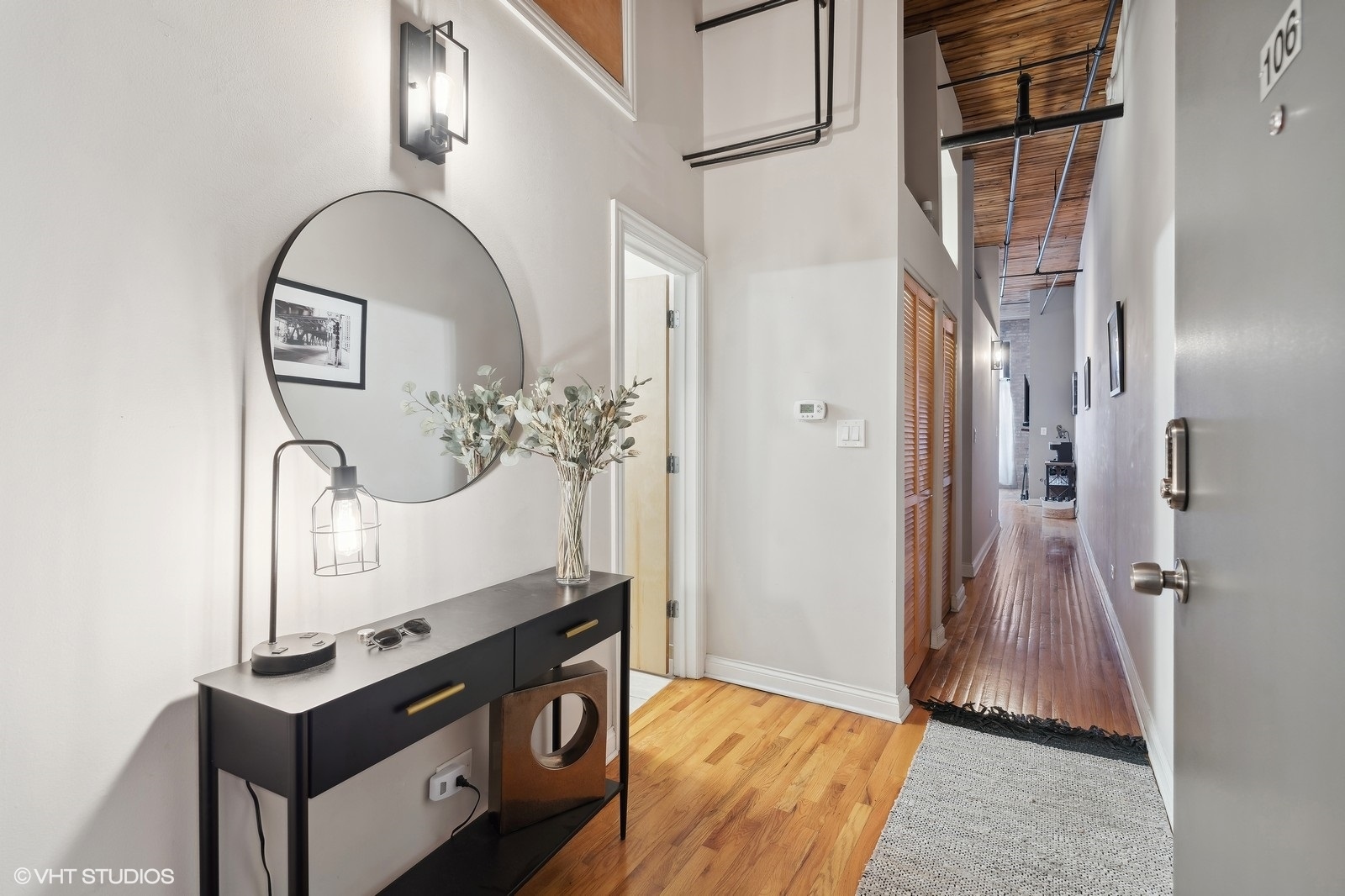 1670 N Claremont Avenue Unit: 106