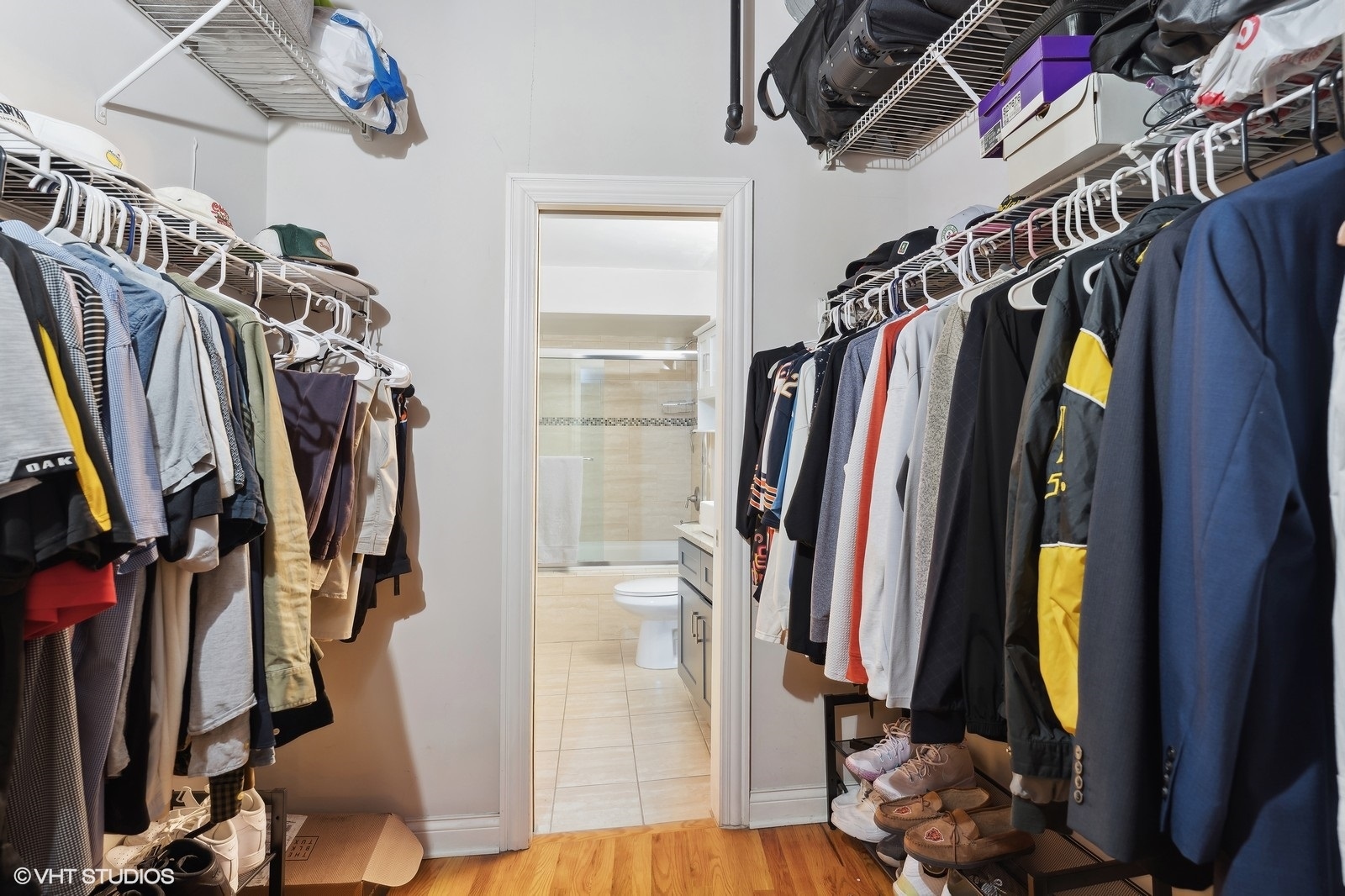 1670 N Claremont Avenue Unit: 106