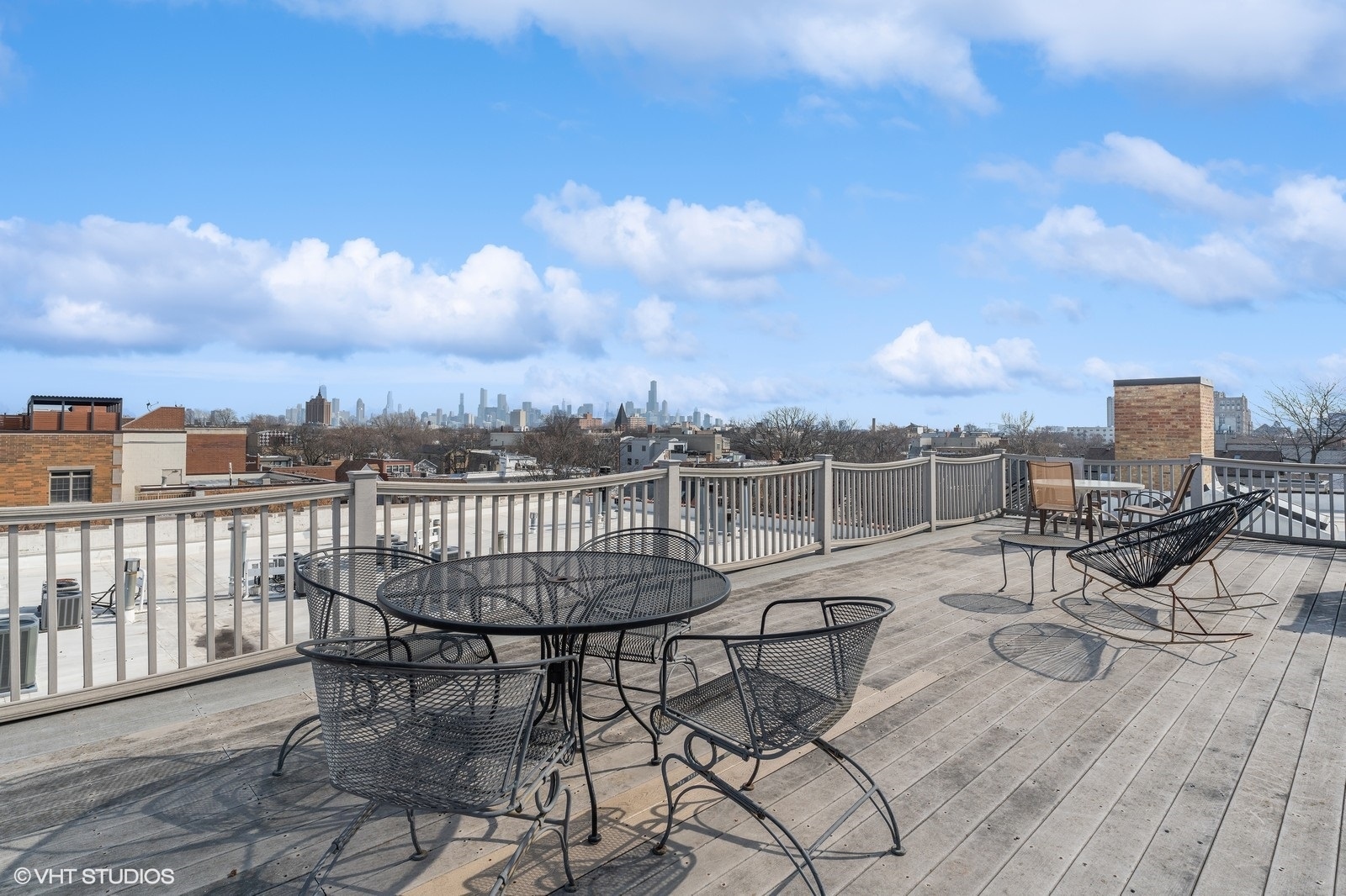 1670 N Claremont Avenue Unit: 106