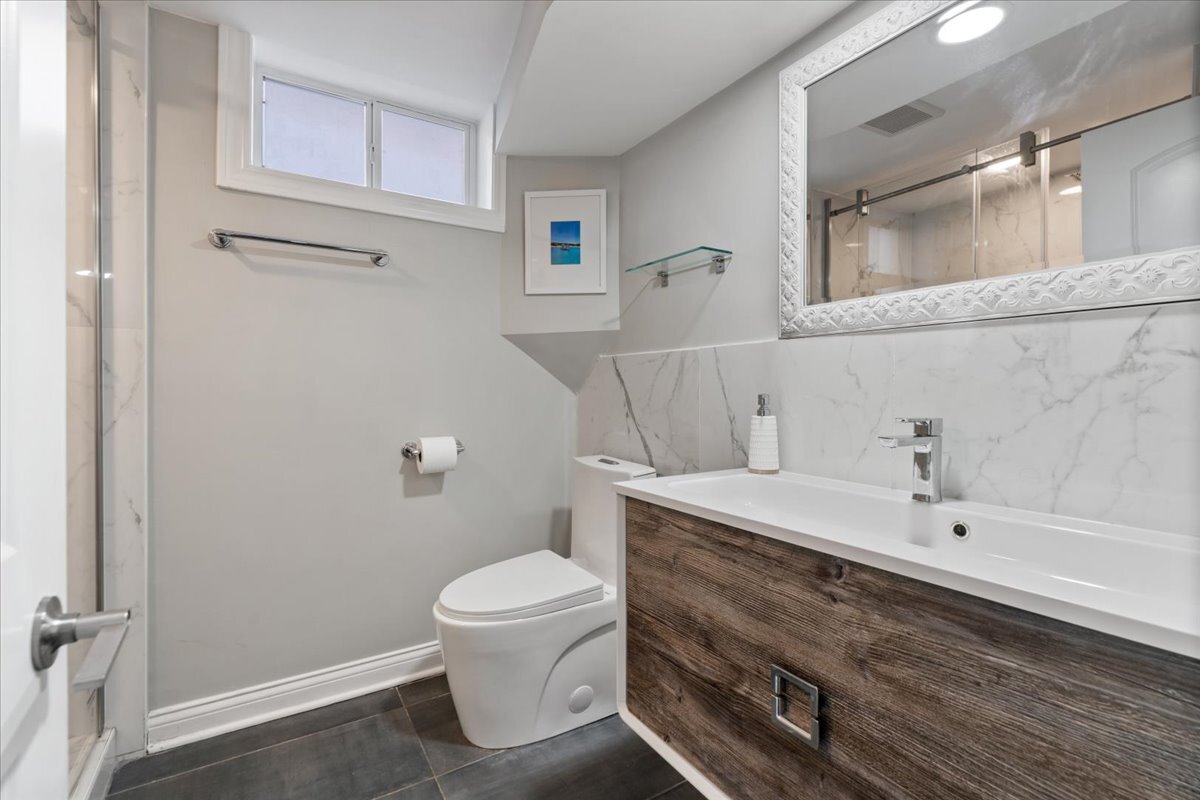 5143 N Newland Avenue