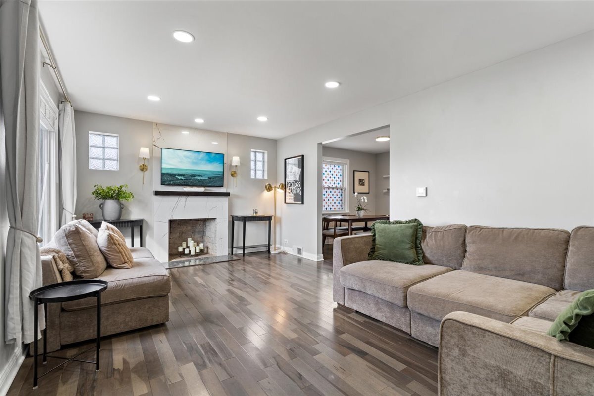 5143 N Newland Avenue