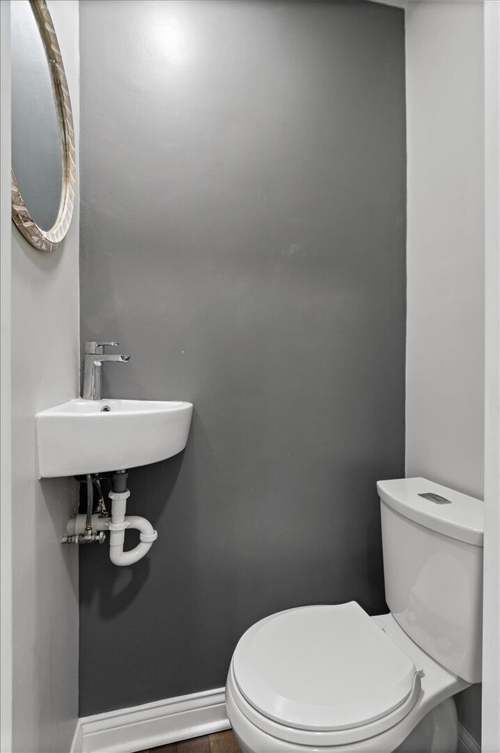 5143 N Newland Avenue