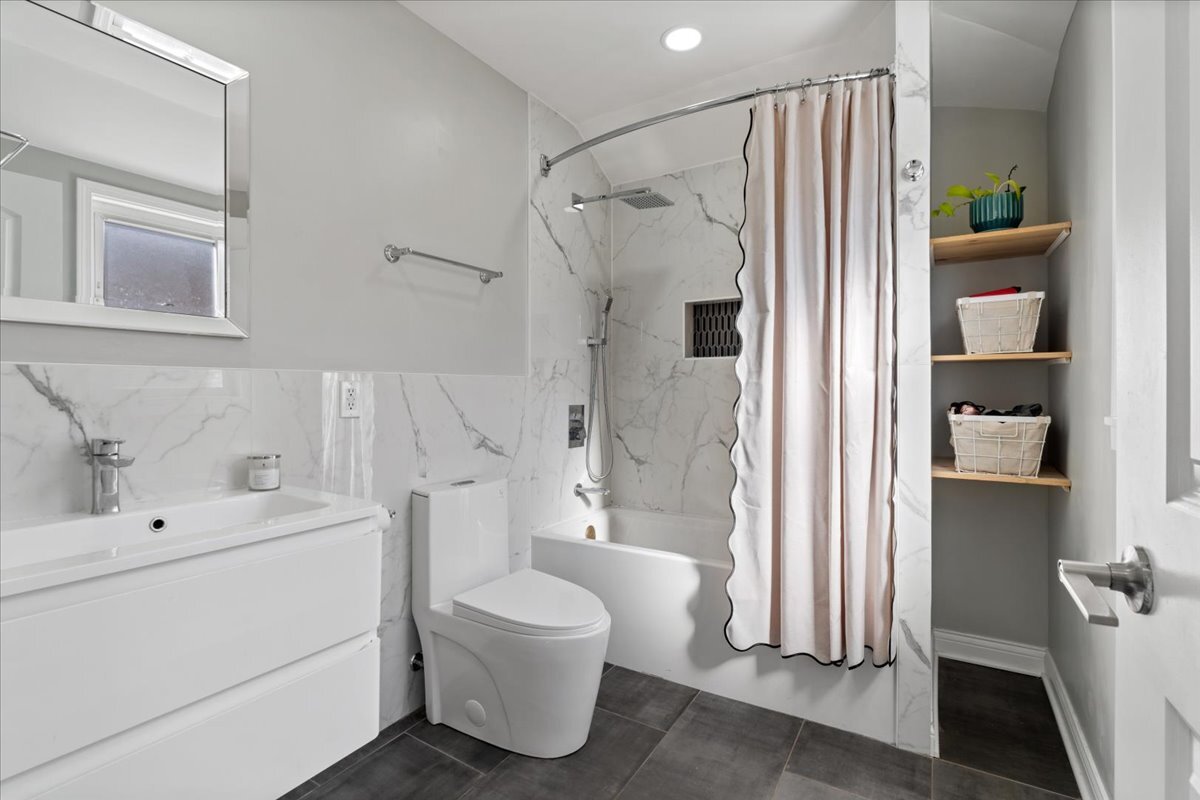 5143 N Newland Avenue