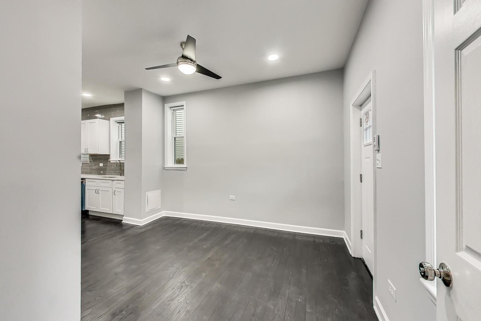 2025 W Melrose Street Unit: 1R