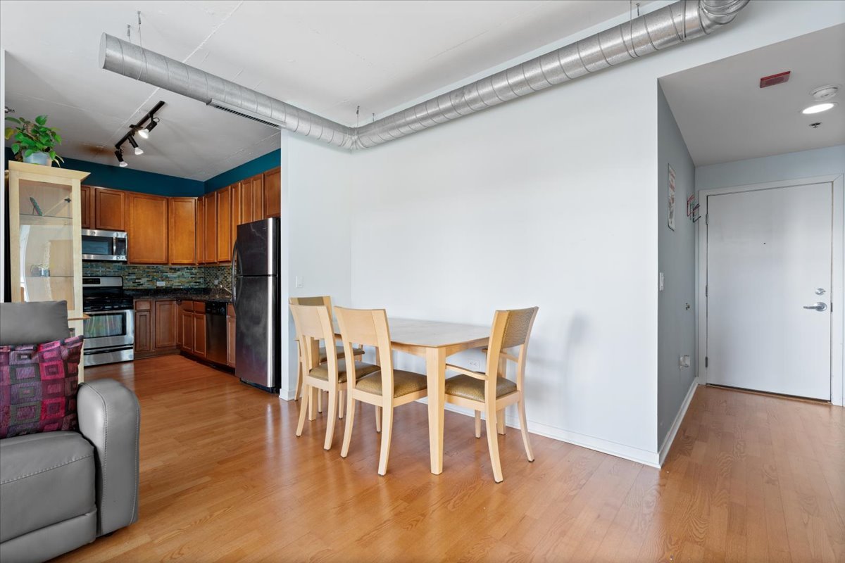 909 W Washington Street Unit: 804