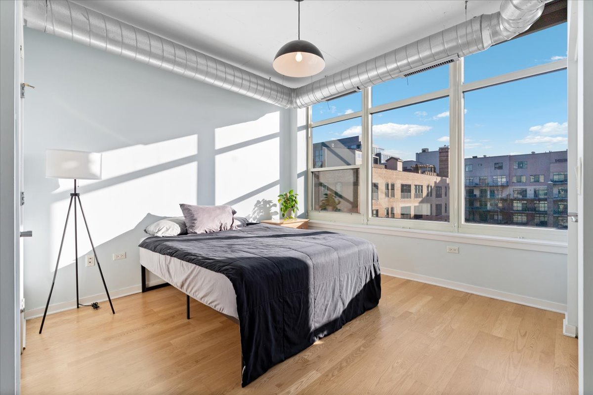 909 W Washington Street Unit: 804