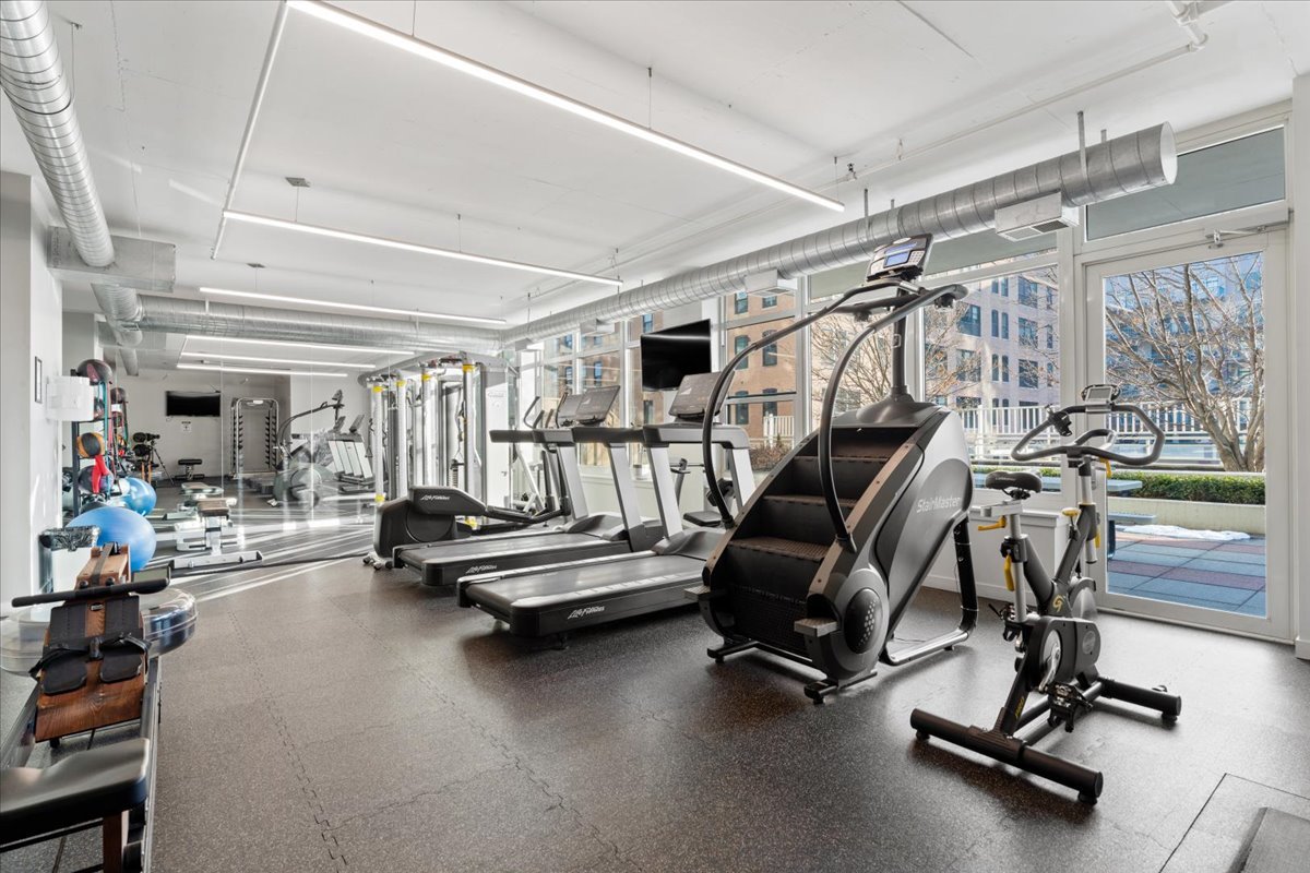 909 W Washington Street Unit: 804