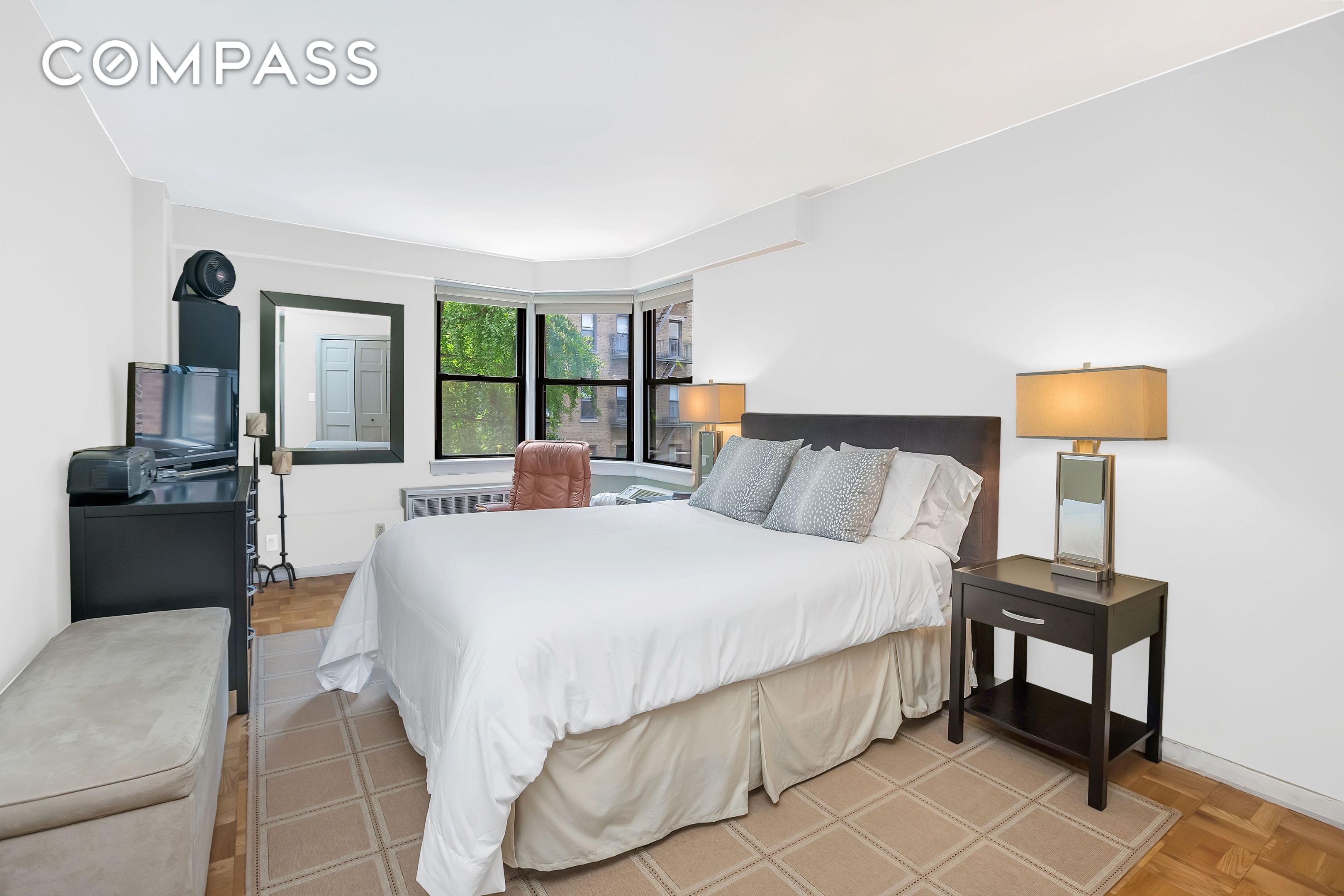 345 E 52nd Street 3G