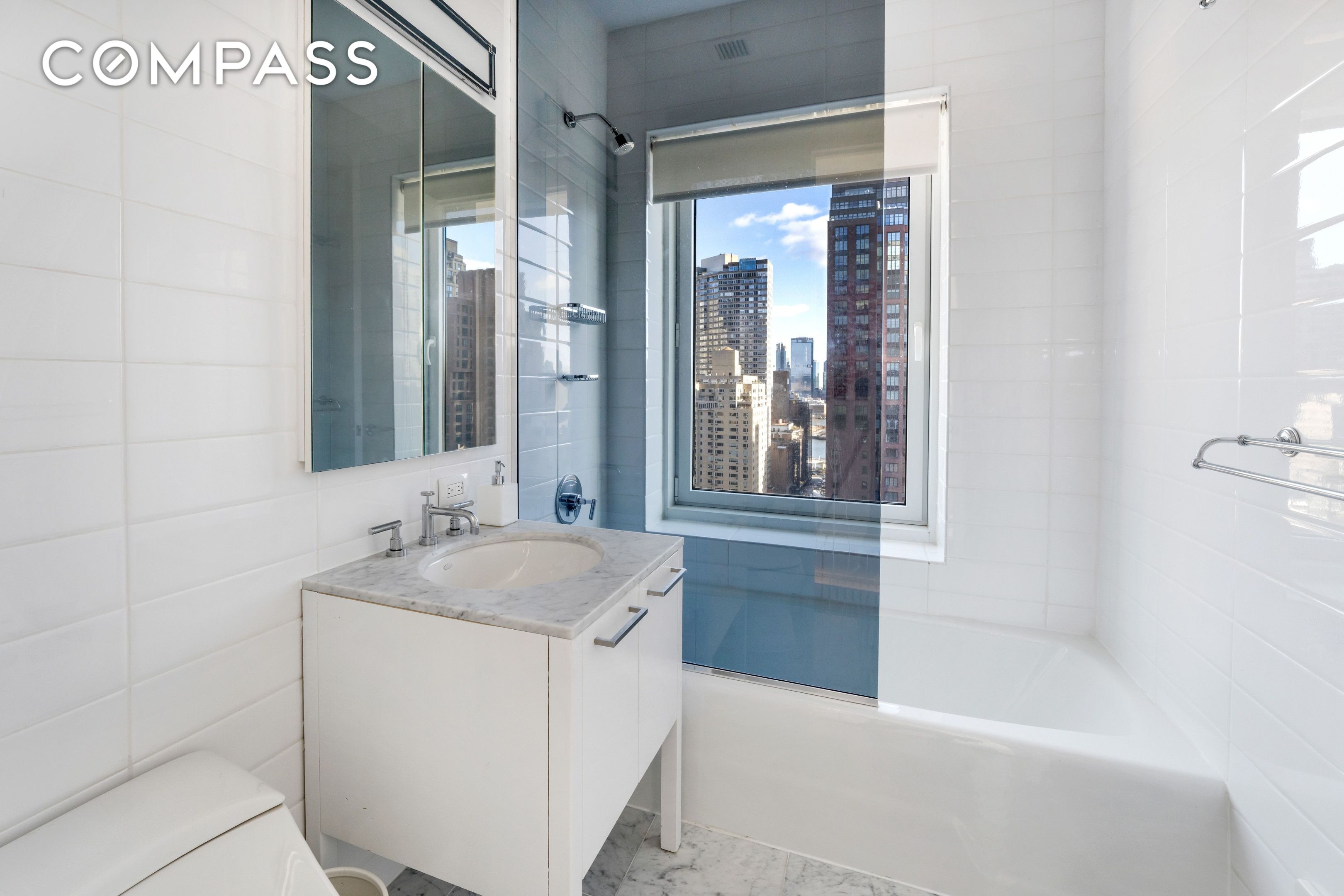 310 E 53rd Street 18A