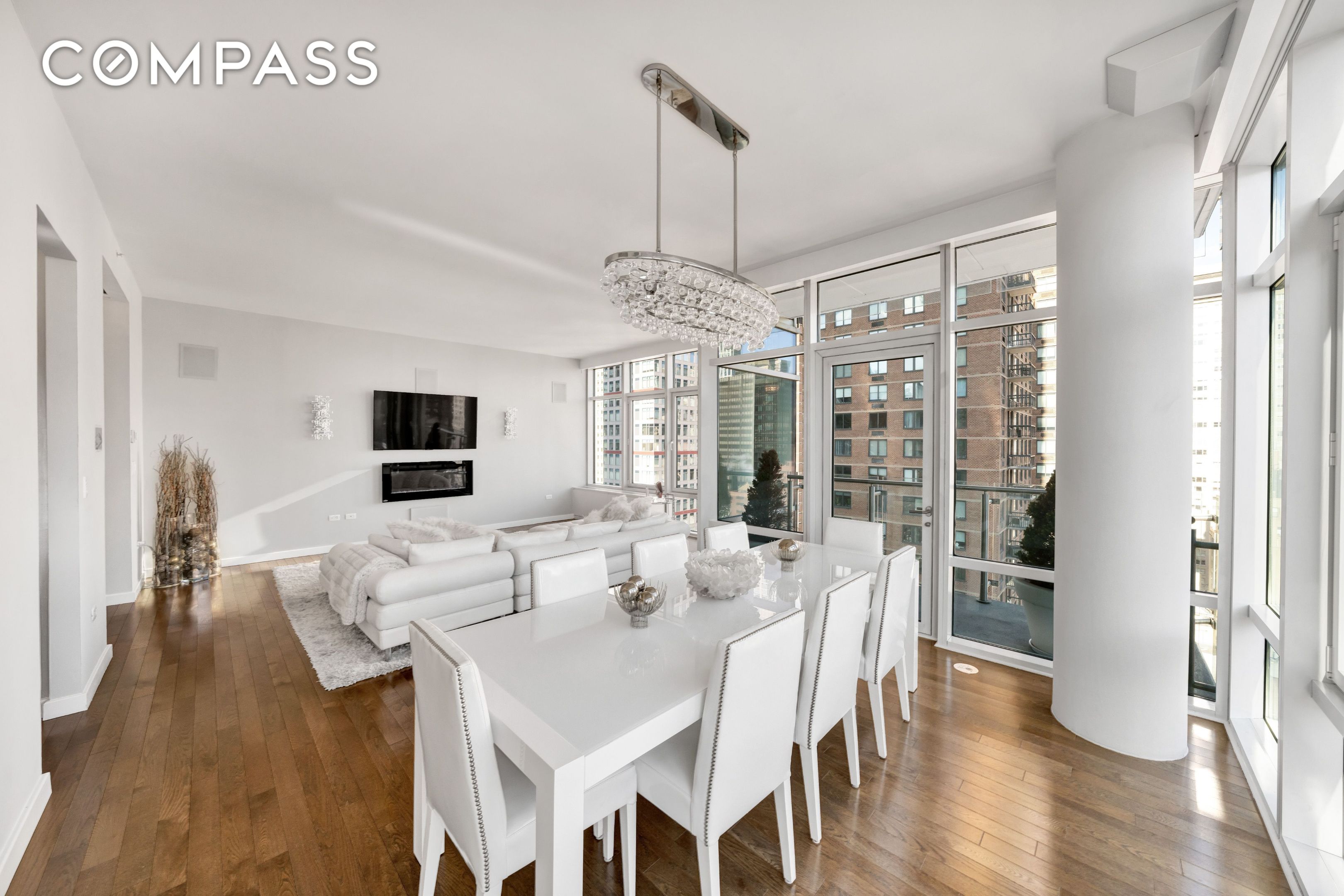310 E 53rd Street 18A