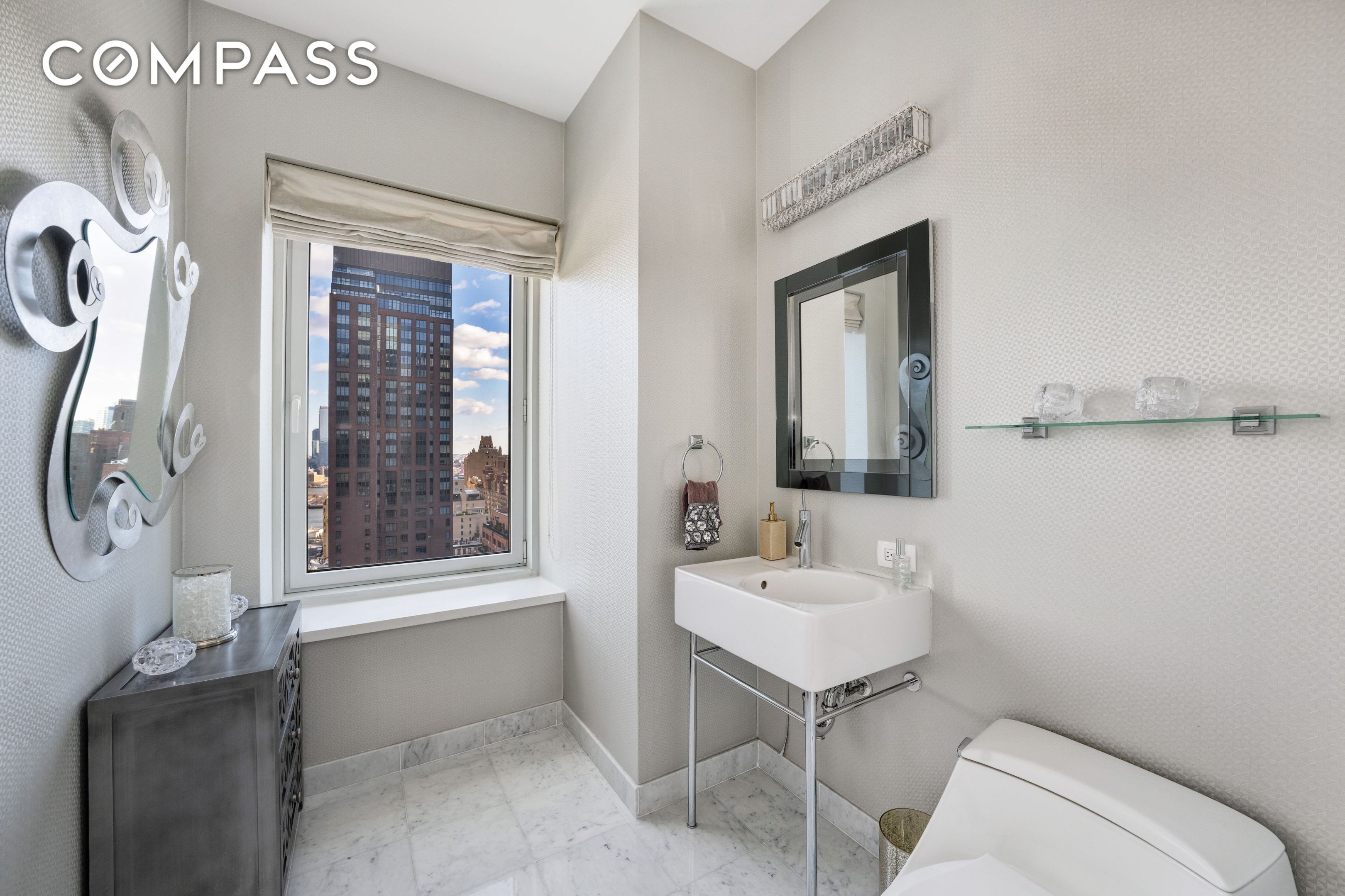 310 E 53rd Street 18A