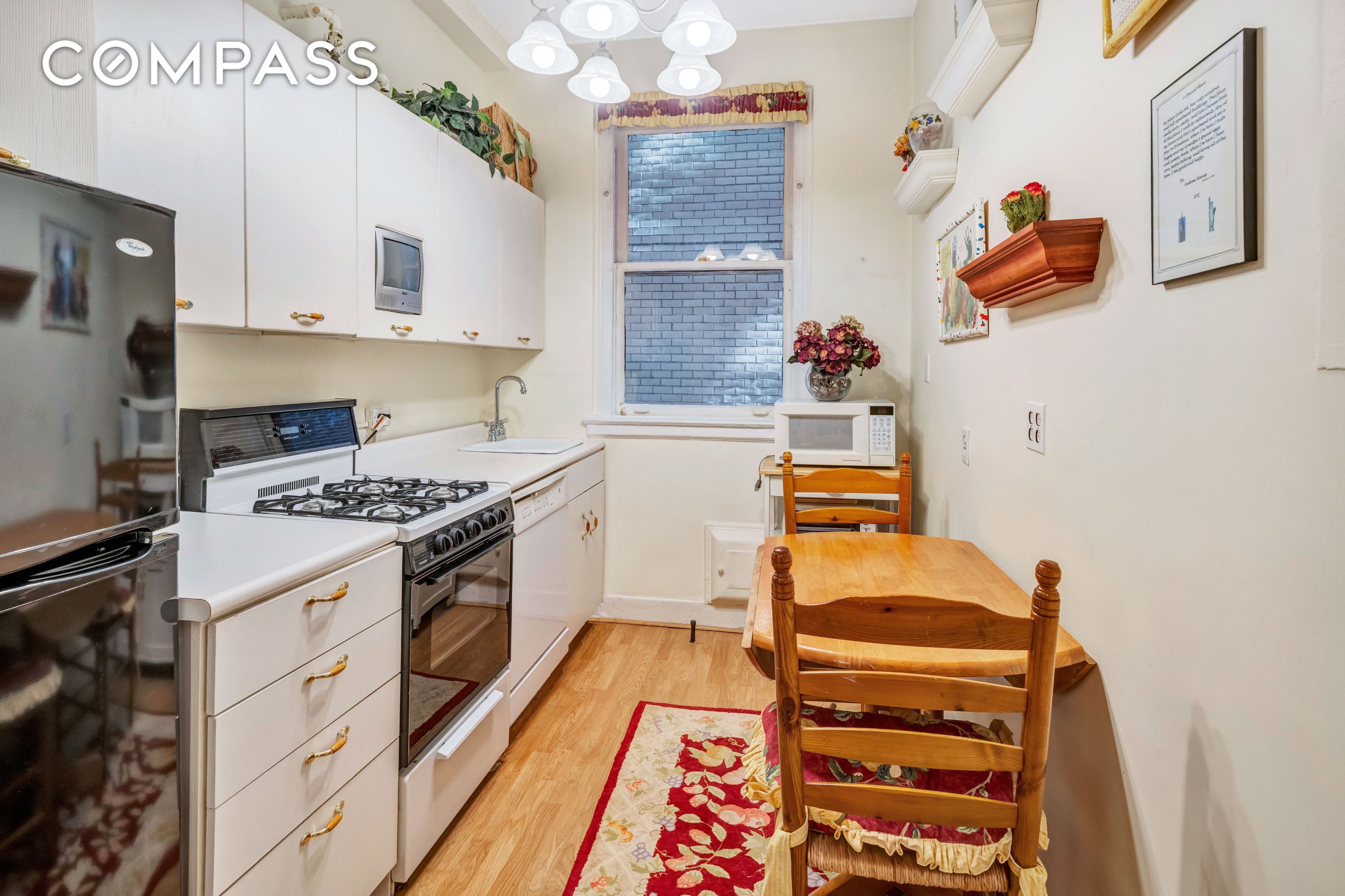 1060 Park Avenue 3B