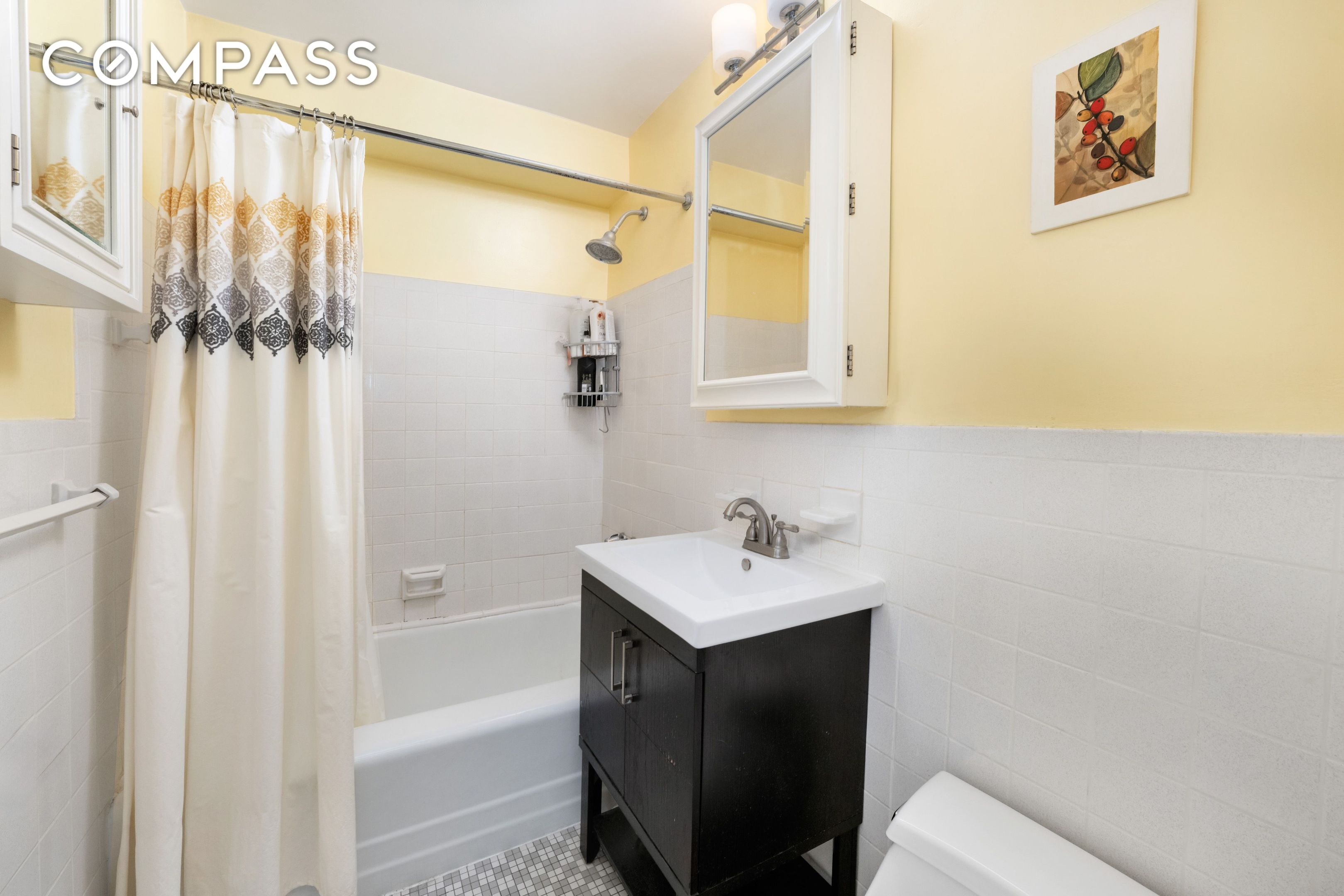 251 E 51st Street 5B