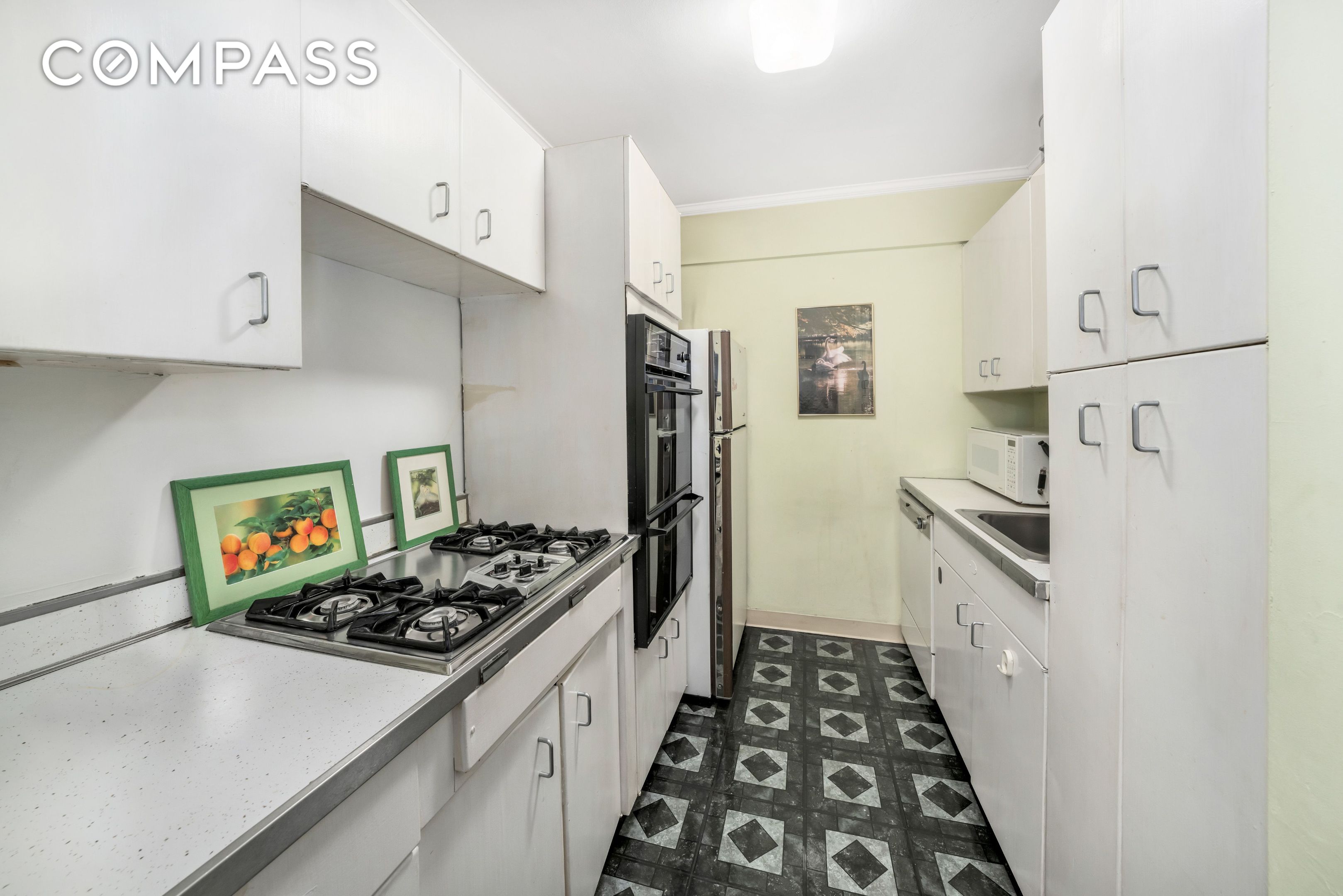 345 E 56th Street 5C