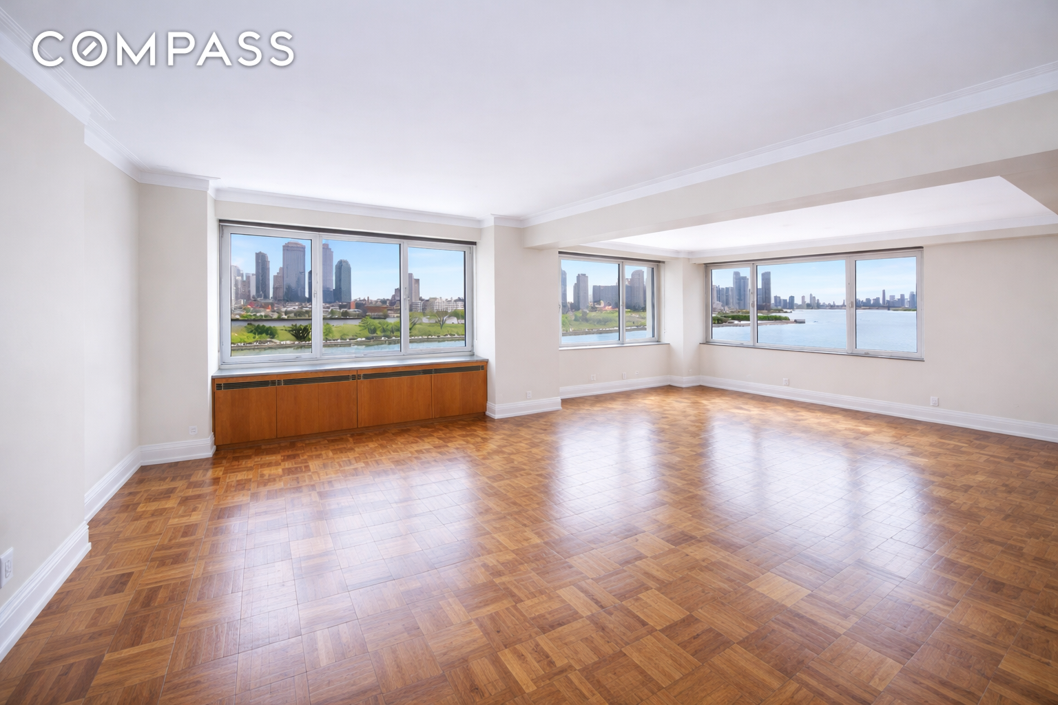 25 Sutton Place S 8G