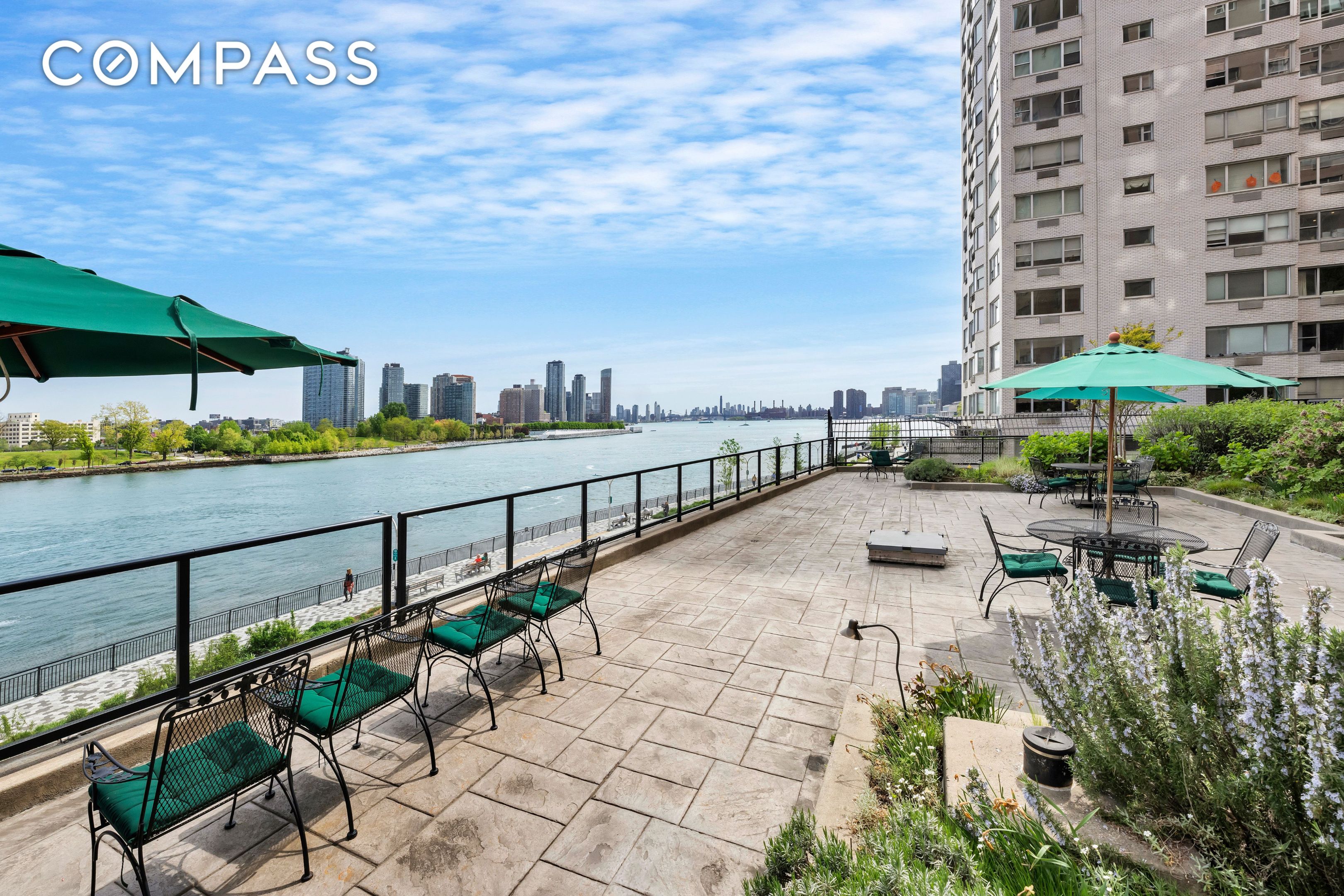 25 Sutton Place S 8G
