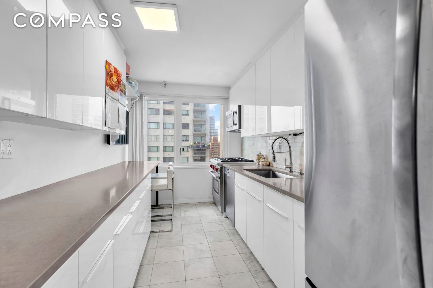 300 E 59th Street 2601