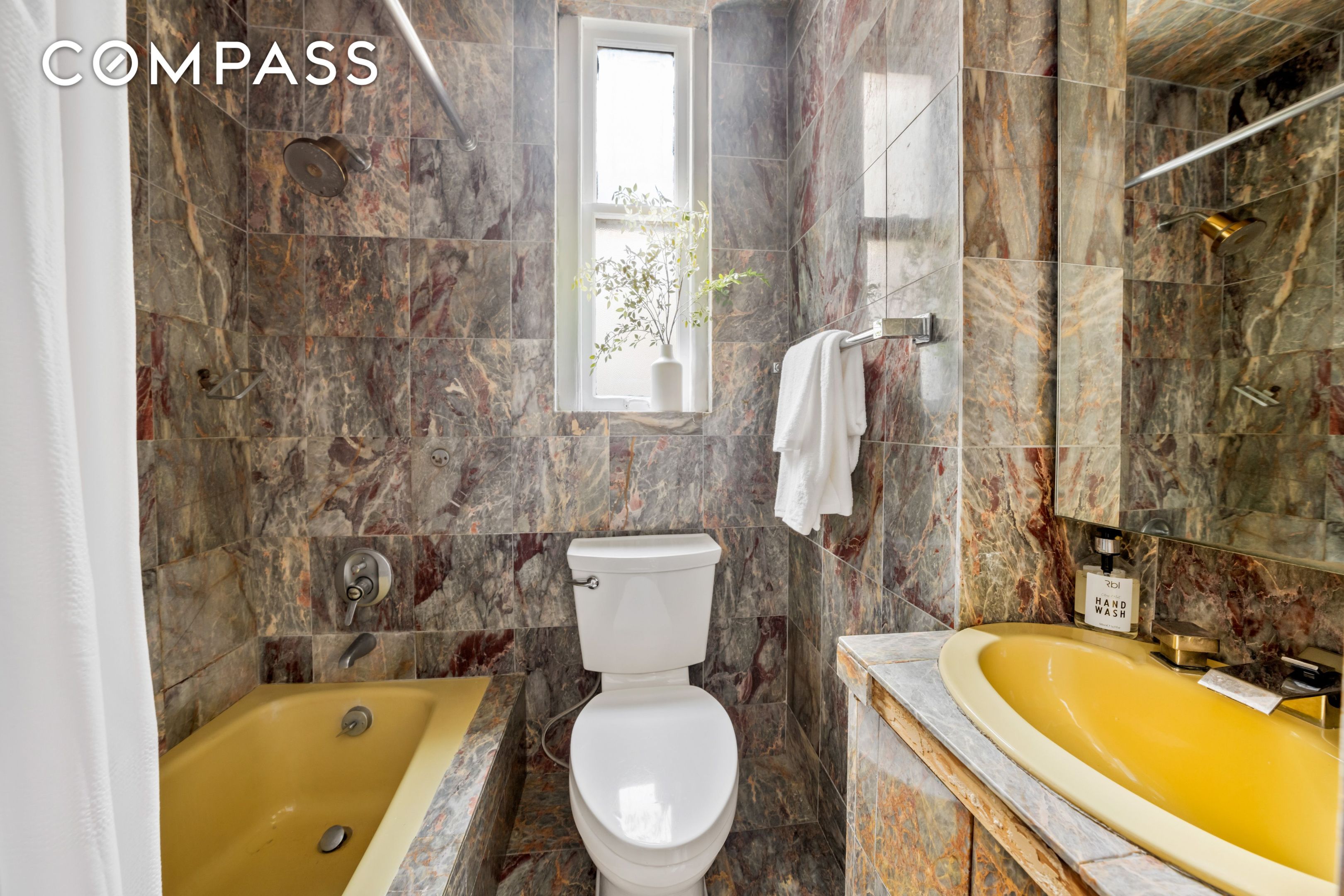 1060 Park Avenue 11A