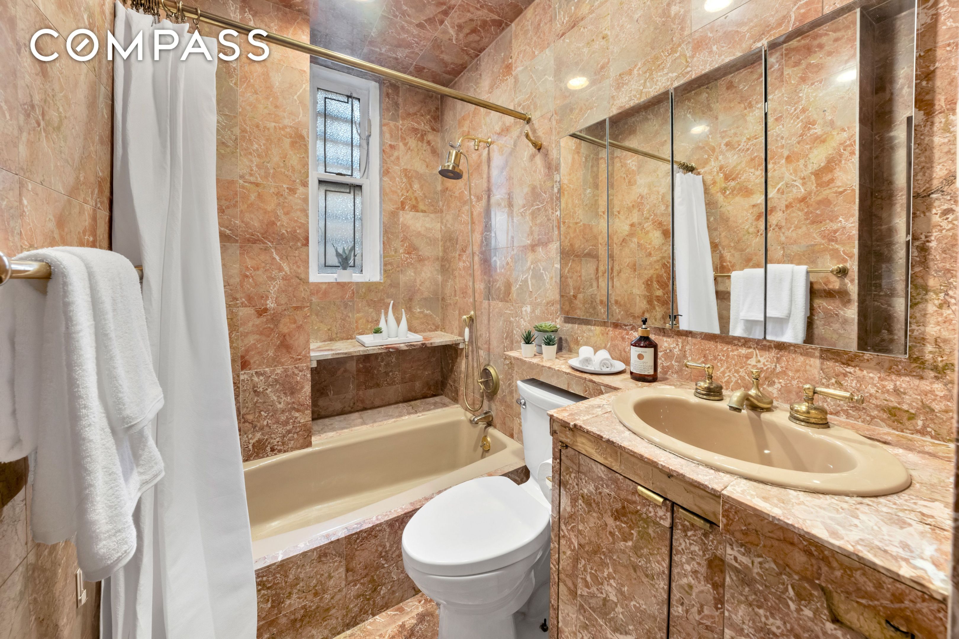 1060 Park Avenue 11A