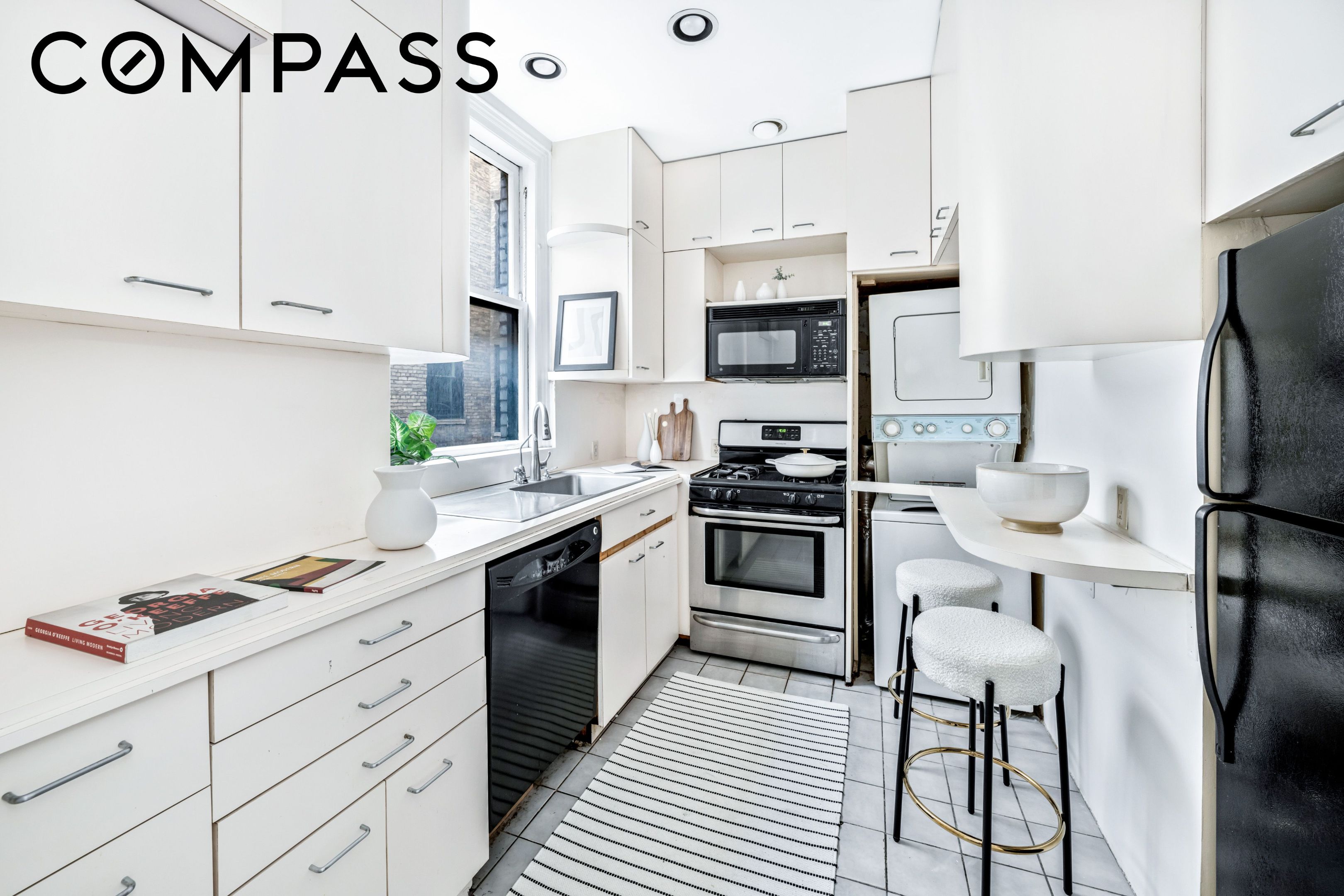 1060 Park Avenue 11A