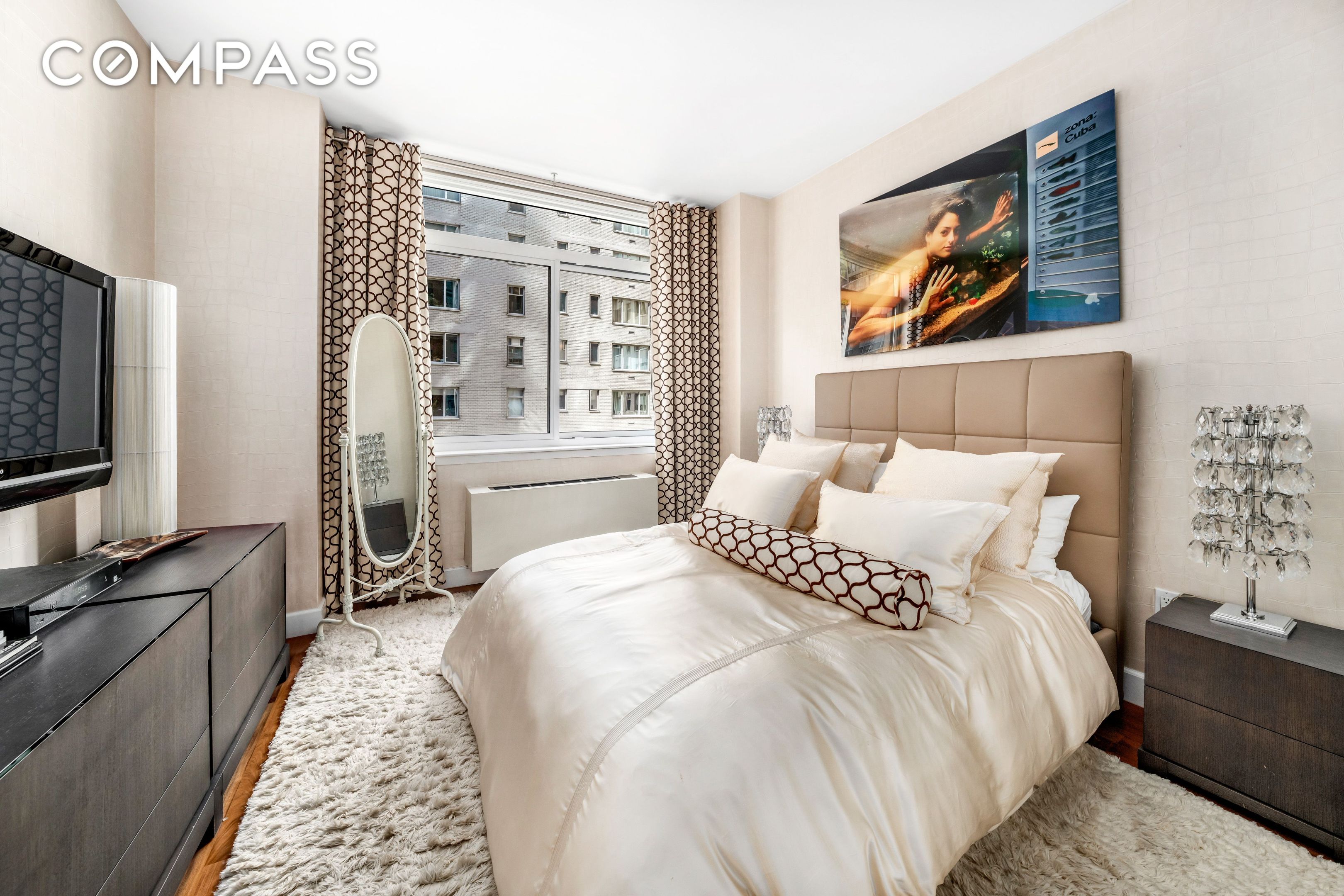 212 E 57th Street 5C