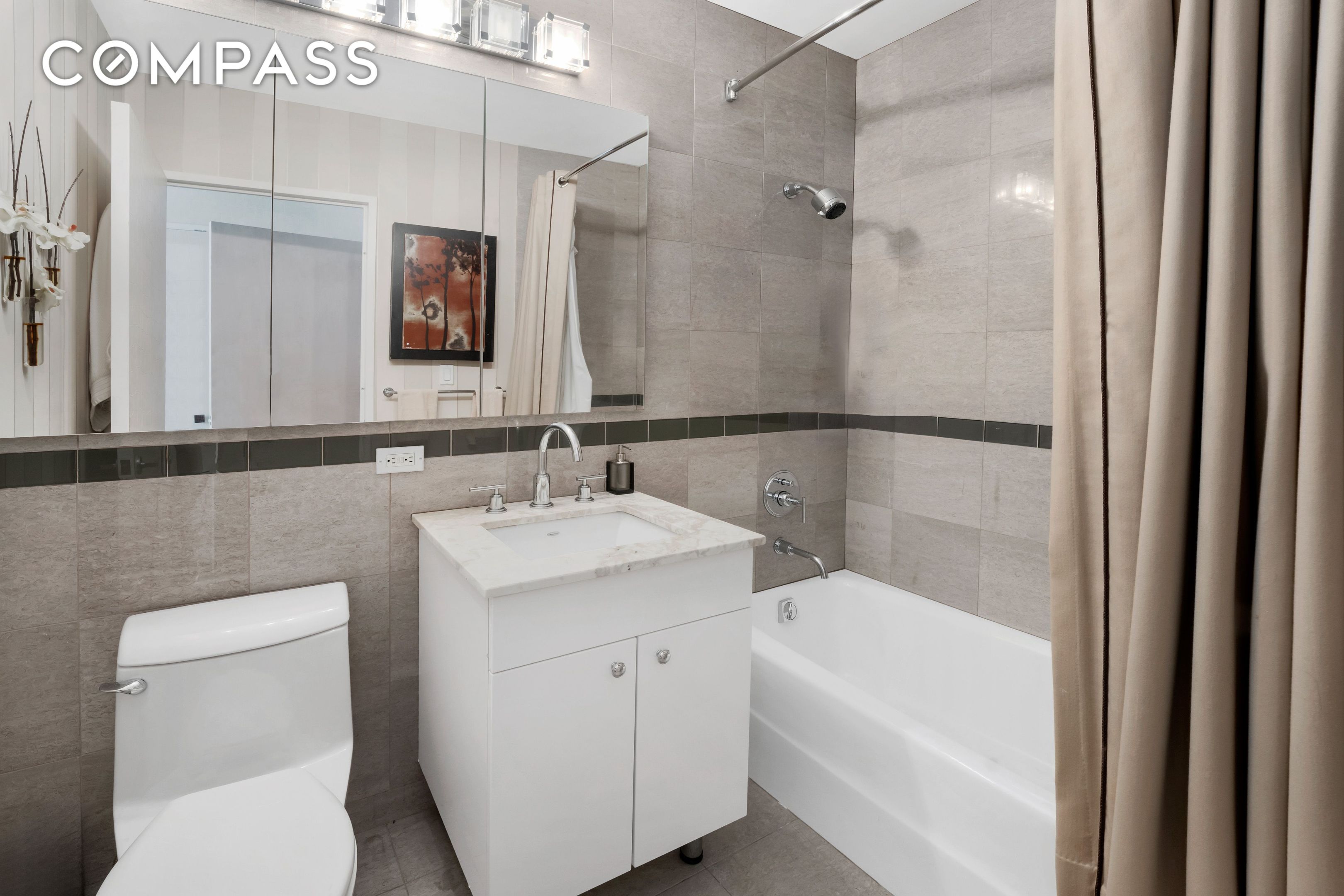 212 E 57th Street 5C