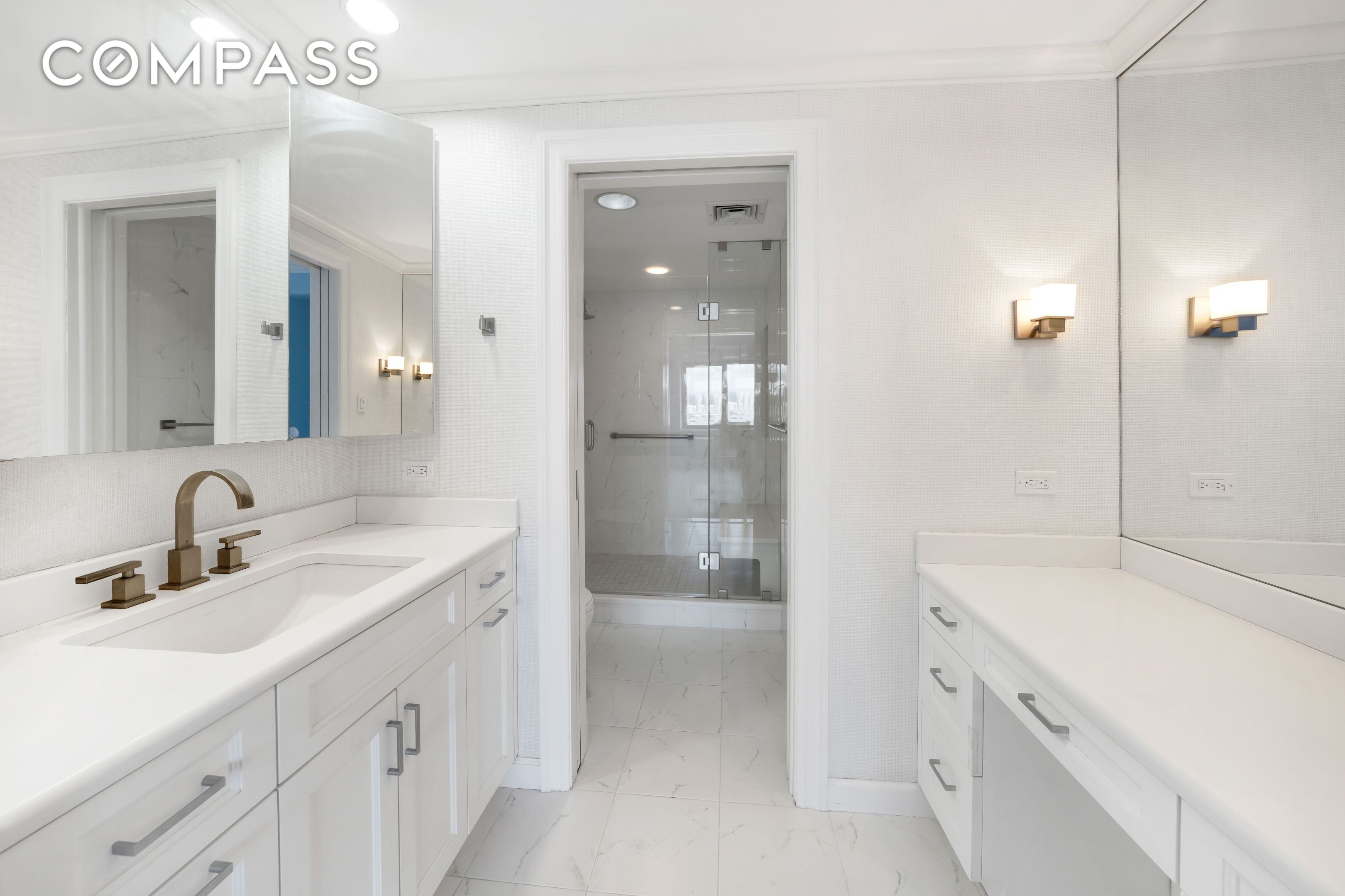 45 Sutton Place S 8L