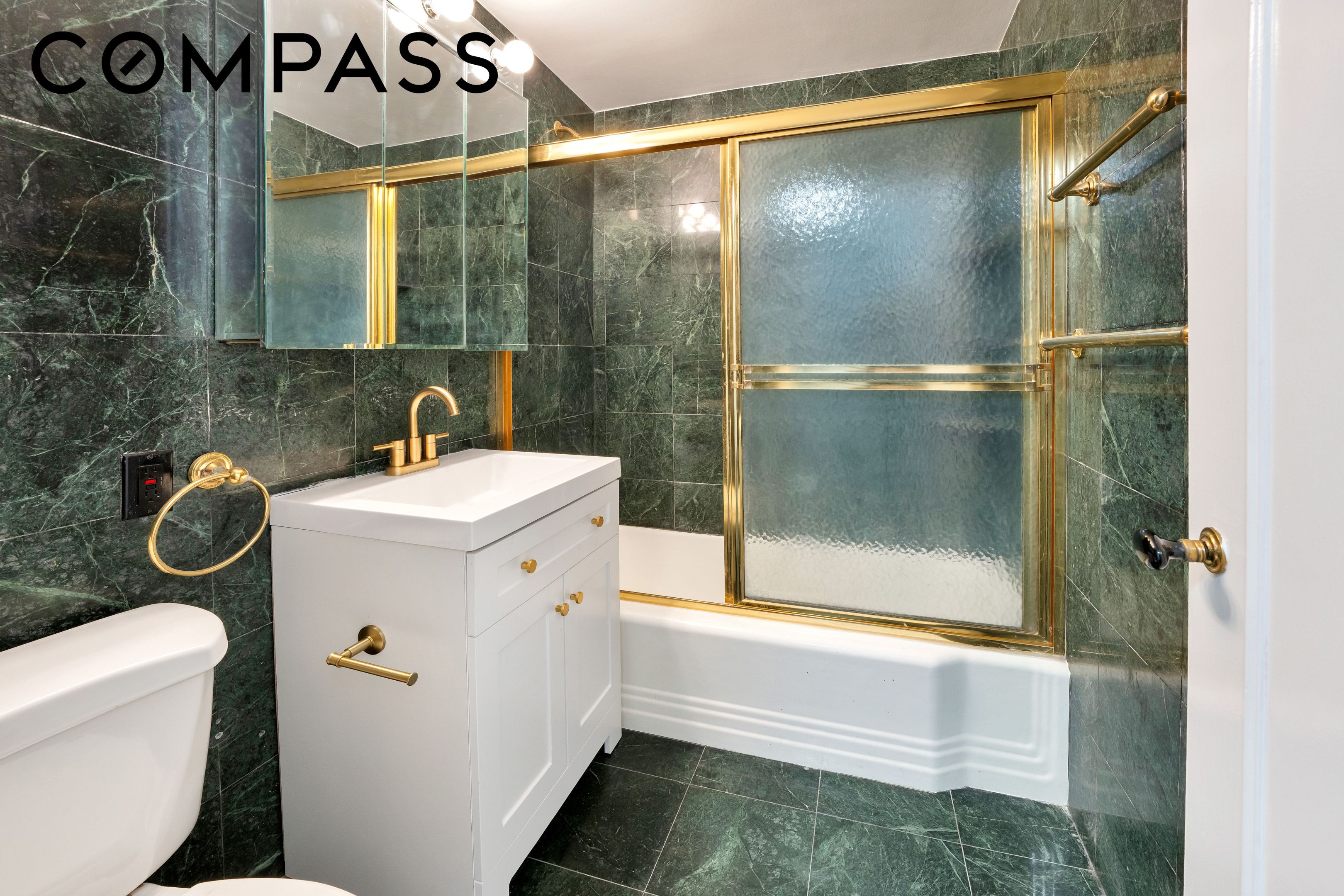 36 Sutton Place S 8E