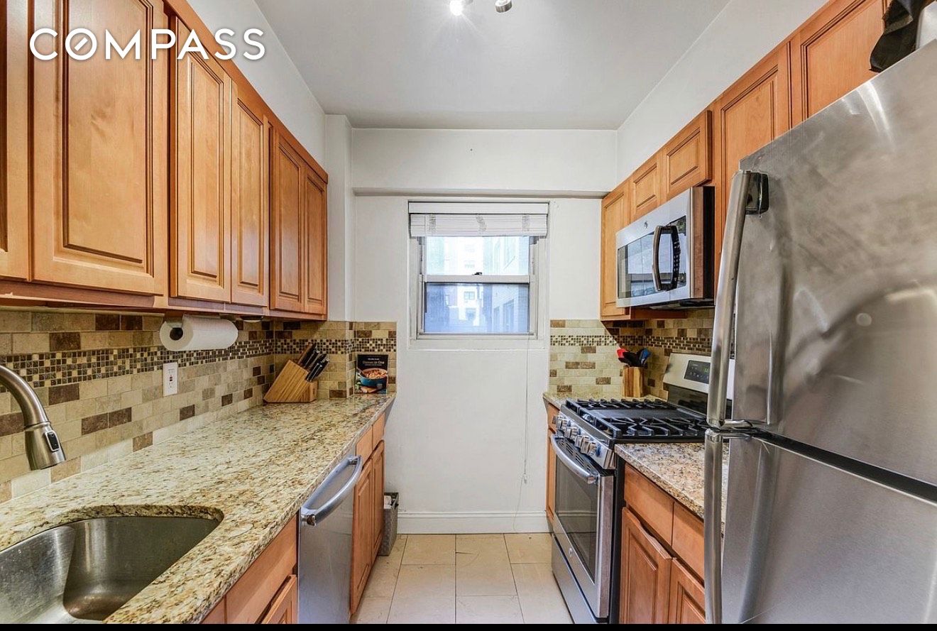 345 E 56th Street 3K