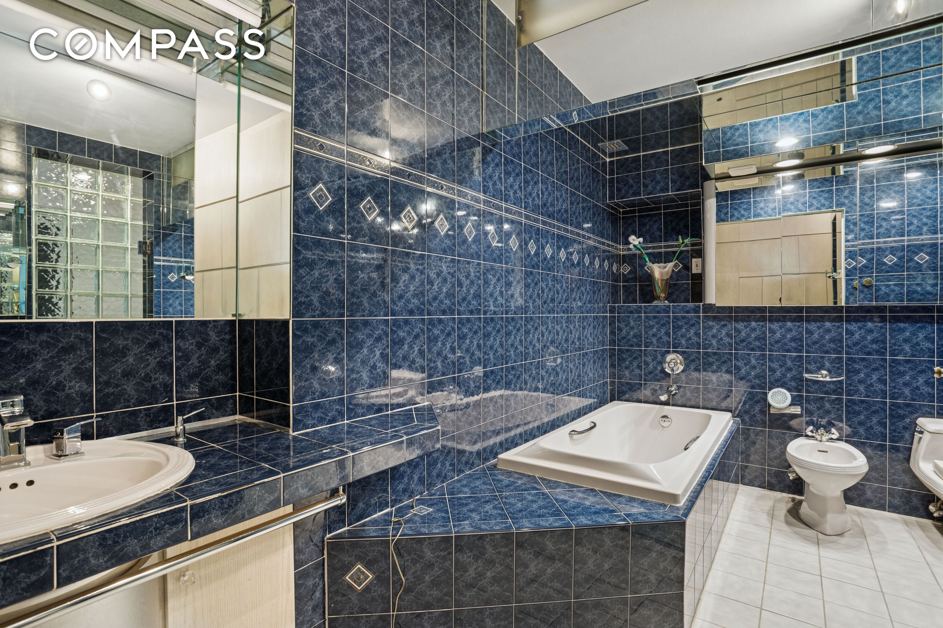 425 E 58th Street 18D