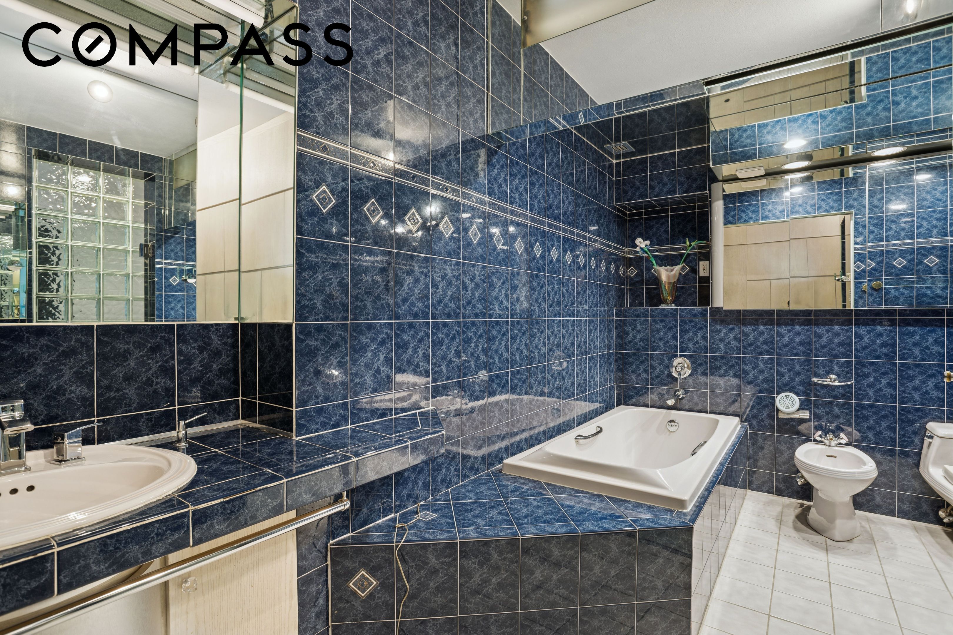 425 E 58th Street 18D