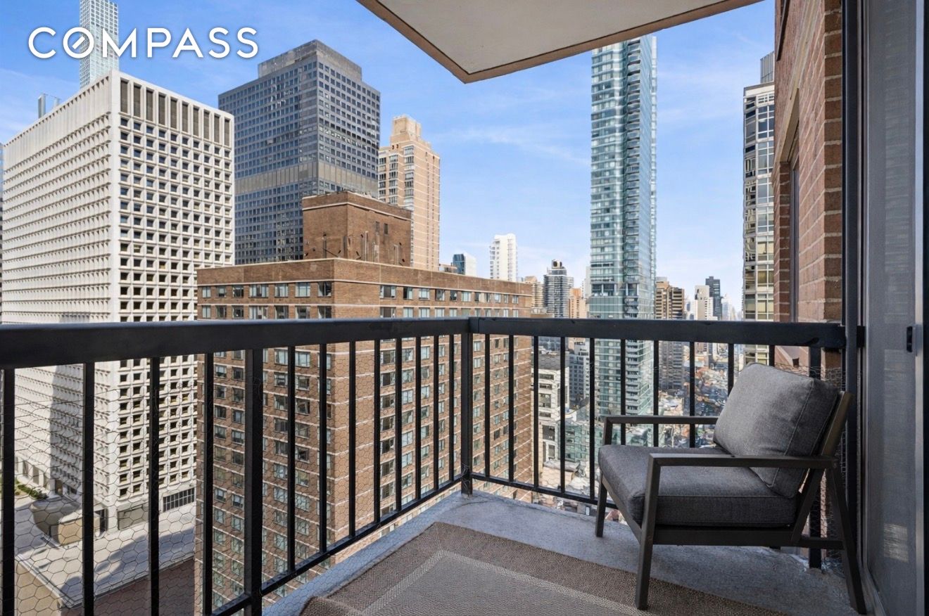 300 E 54th Street 29H