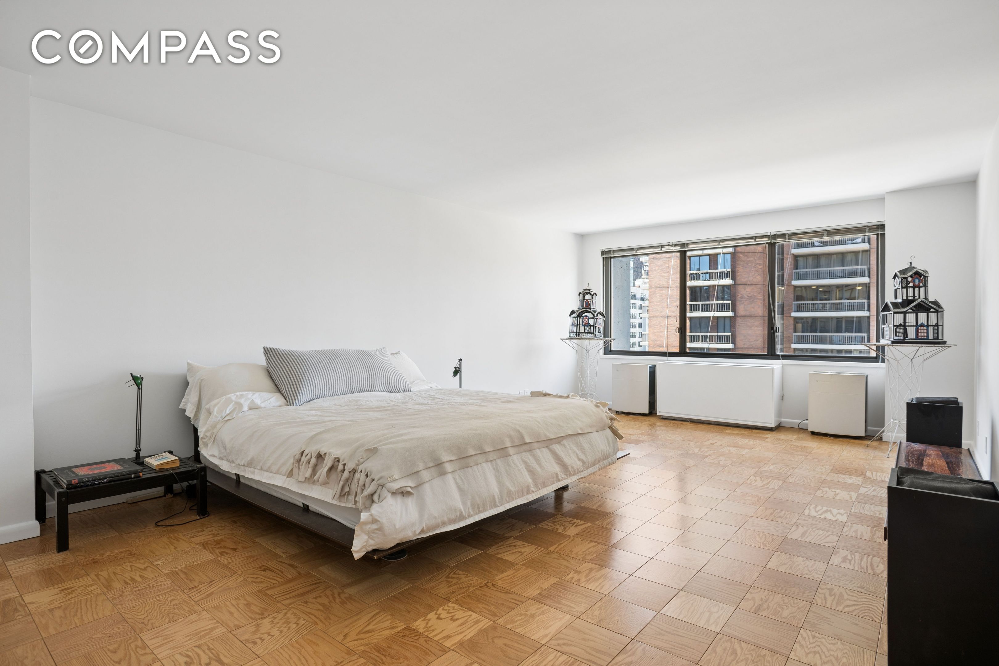 300 E 59th Street 705