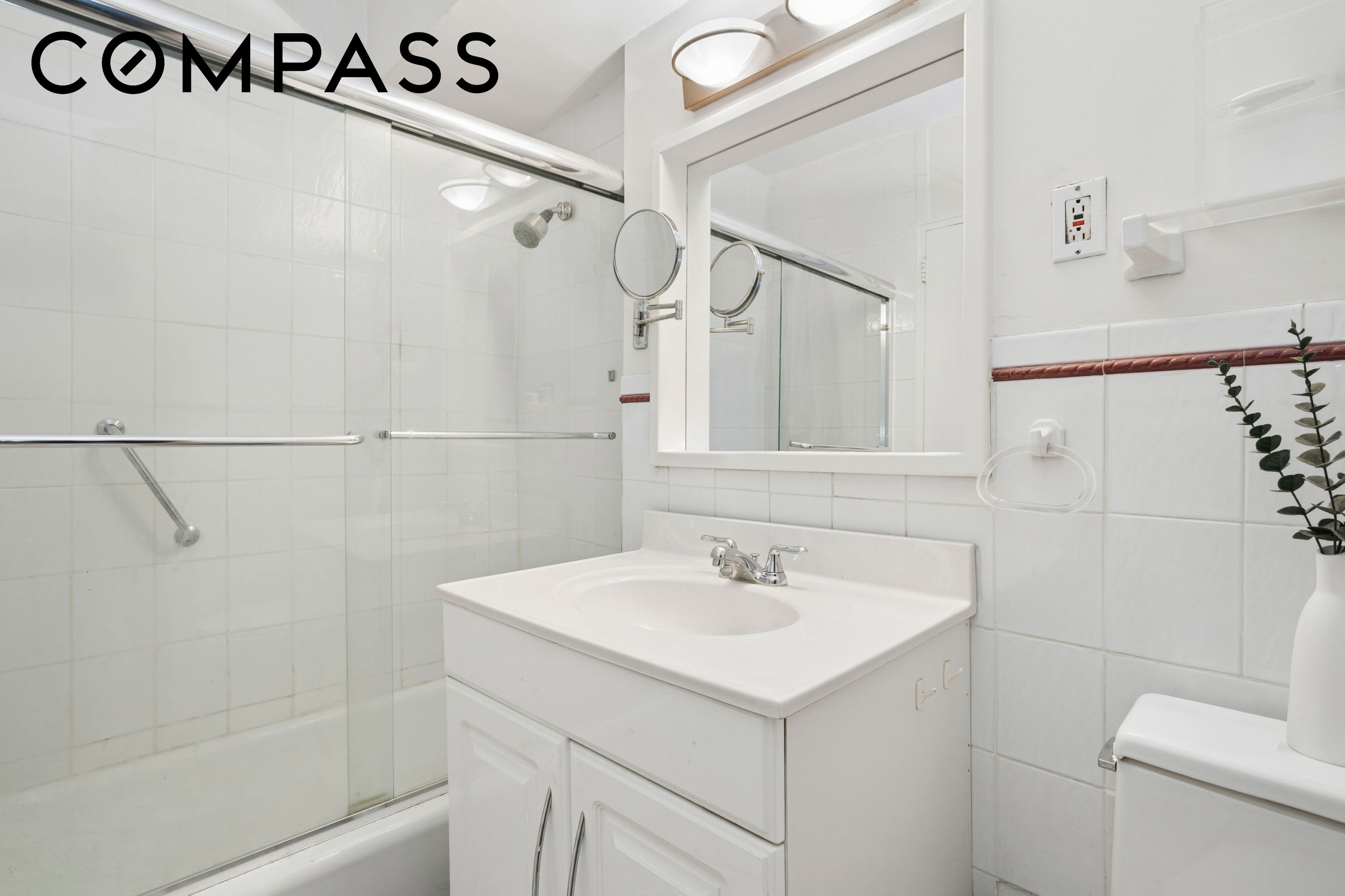 401 E 65th Street 9C